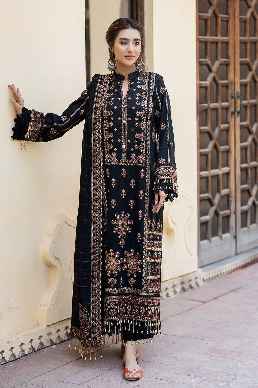 Raeesa Premium | Pankh Luxury Lawn | P -05 - Official Raeesa Premium stockist in UK - Sakeena London
