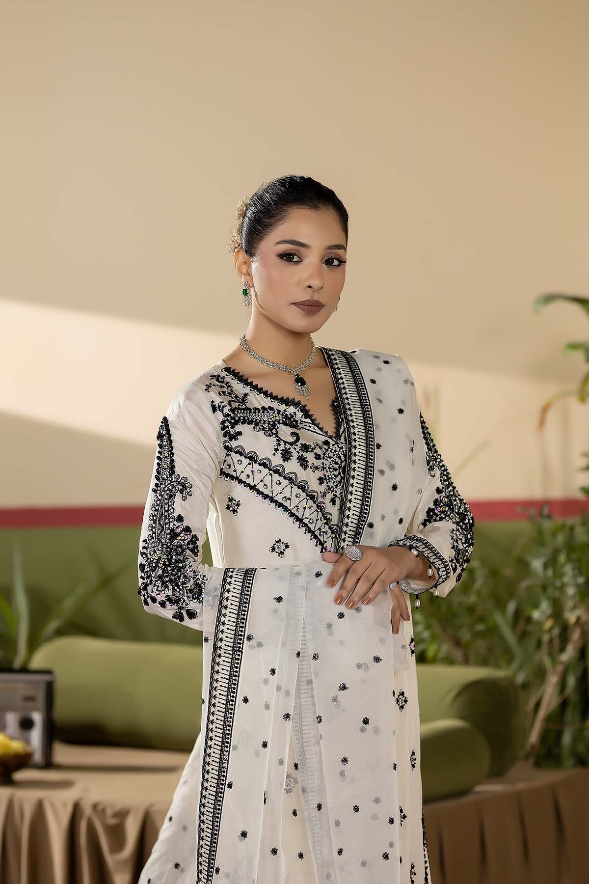 Maryams | Heritage Formals | Pearl-Grace-HRI-8594