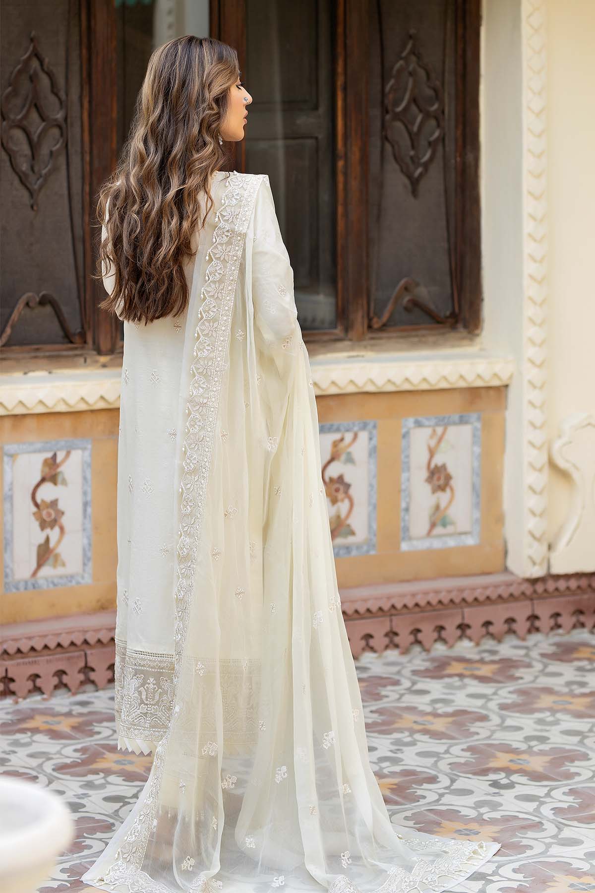 Raeesa Premium | Pankh Luxury Lawn | P -08 - Official Raeesa Premium stockist in UK - Sakeena London