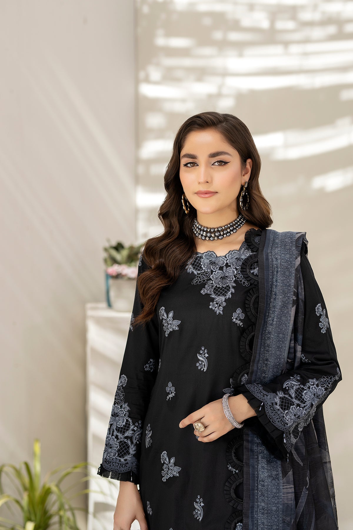 House of Nawab | Zora Luxury Lawn 24 | VALEH - Official House of Nawab stockist in UK - Sakeena London