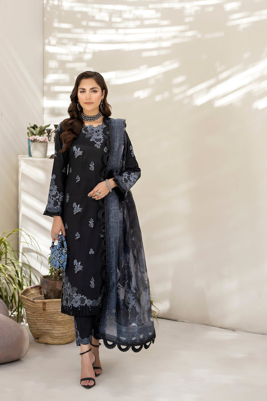 House of Nawab | Zora Luxury Lawn 24 | VALEH - Official House of Nawab stockist in UK - Sakeena London