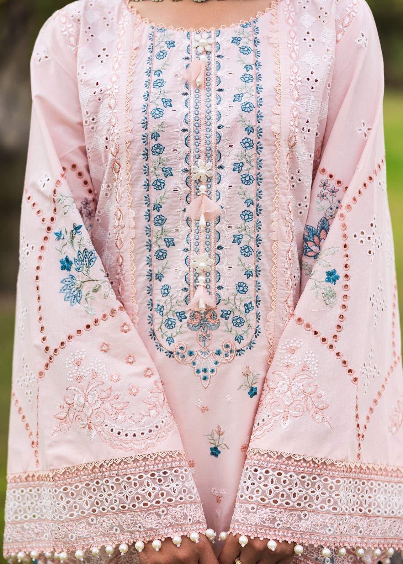 Paras by Pasha | Bloom and Beyond | Coral Bloom - Official Paras by Pasha stockist in UK - Sakeena London