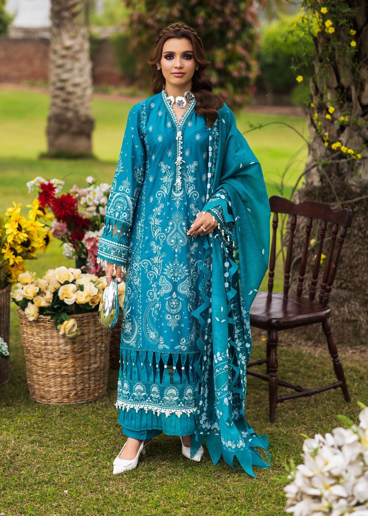 Paras by Pasha | Bloom and Beyond | Sapphire Bloom - Official Paras by Pasha stockist in UK - Sakeena London