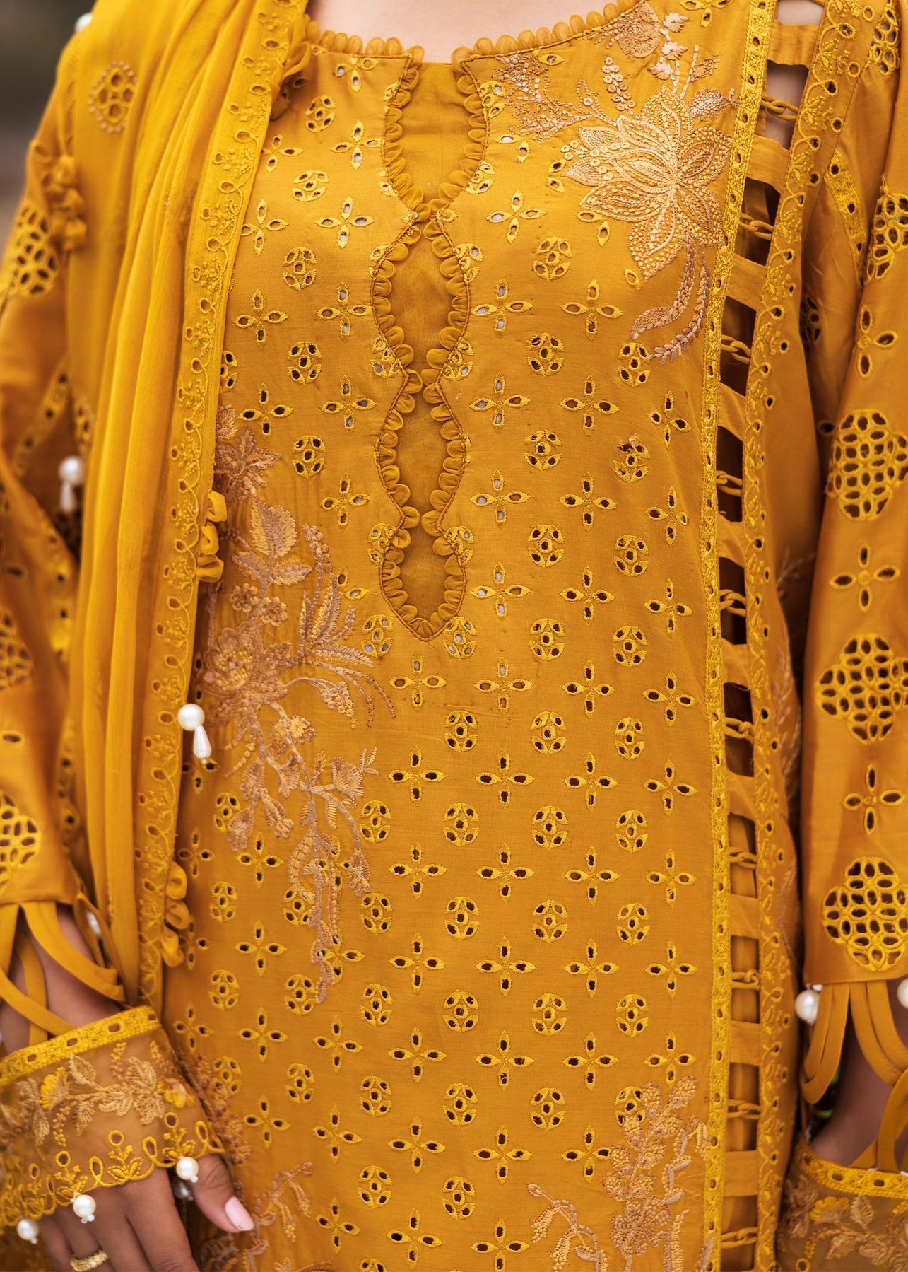 Paras by Pasha | Bloom and Beyond | Marigold Bloom - Official Paras by Pasha stockist in UK - Sakeena London