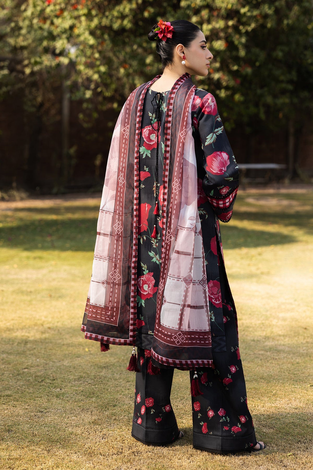 Alizeh | Sheen Lawn Prints 25 | AF-PL-6032-Somber - Official Alizeh stockist in UK - Sakeena London