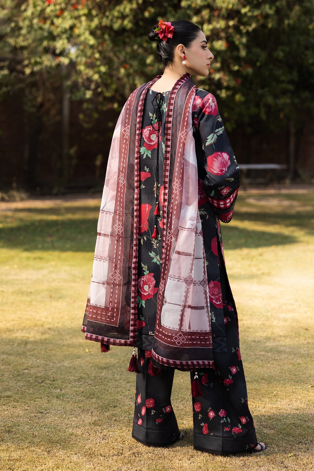 Alizeh | Sheen Lawn Prints 25 | AF-PL-6032-Somber - Official Alizeh stockist in UK - Sakeena London