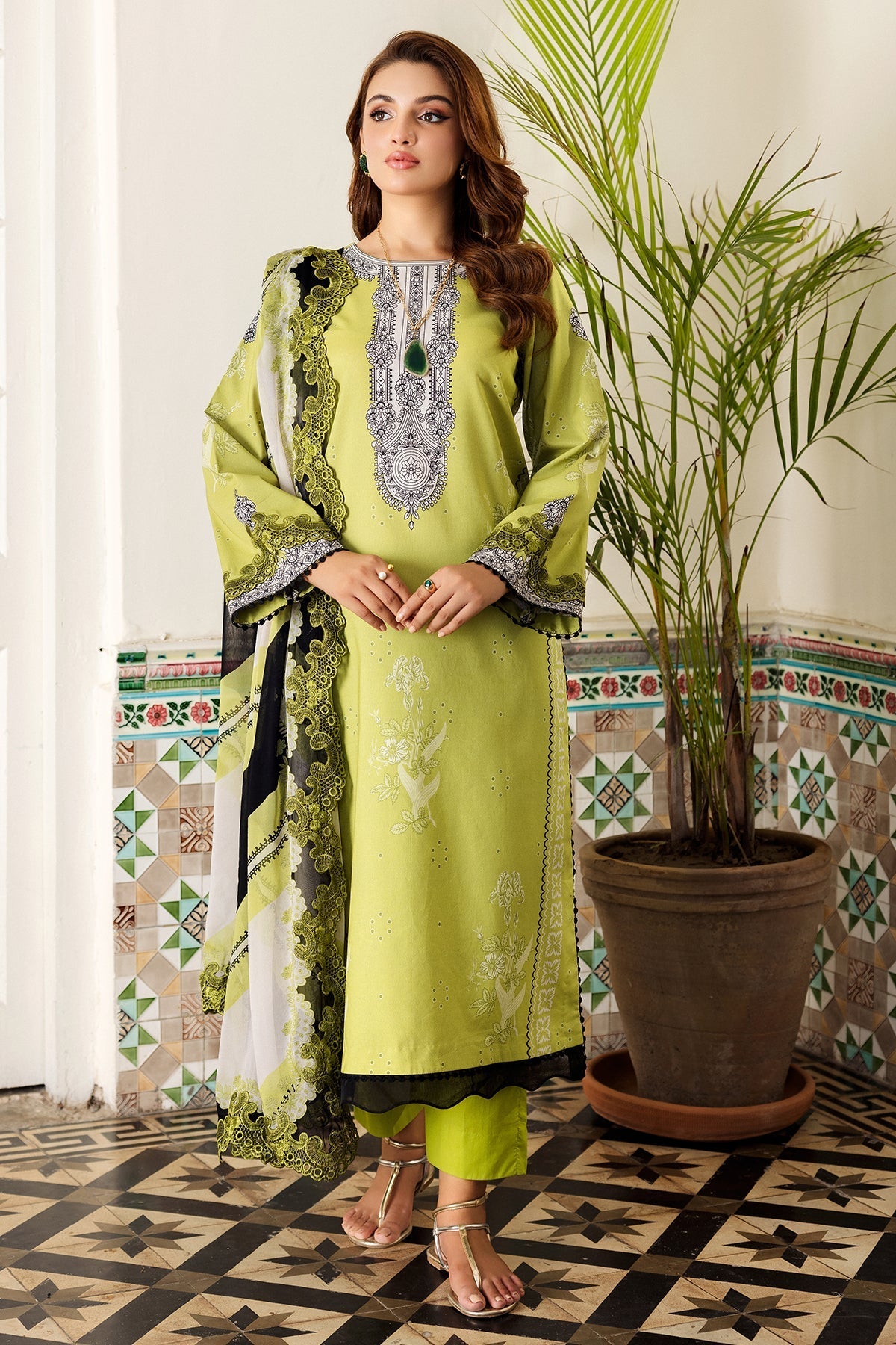 Charizma | Range Collection | CRN4-17 - Official Charizma stockist in UK - Sakeena London