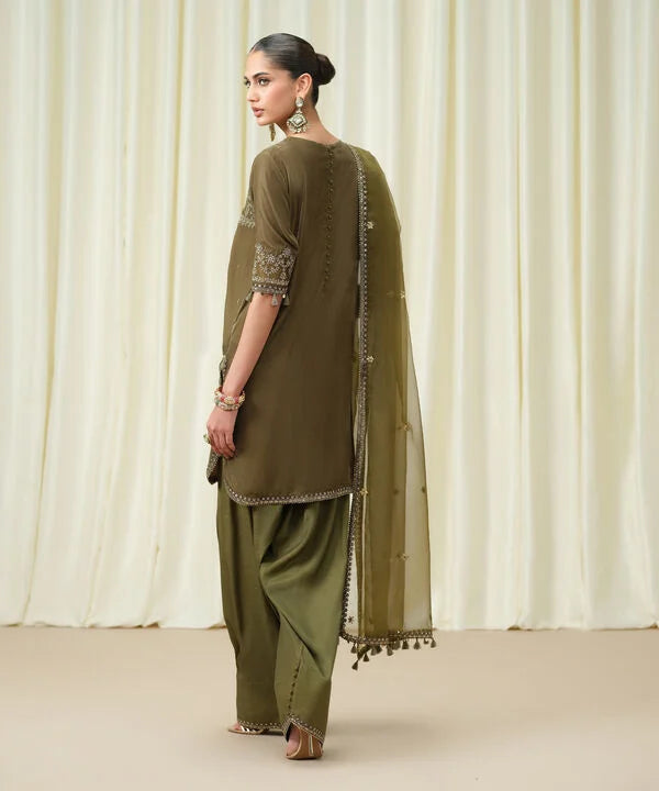Sapphire | Fall Winter 25 | 3 Piece - Embroidered Velvet Suit 0U3FELX25V86 - Official Sapphire stockist in UK - Sakeena London