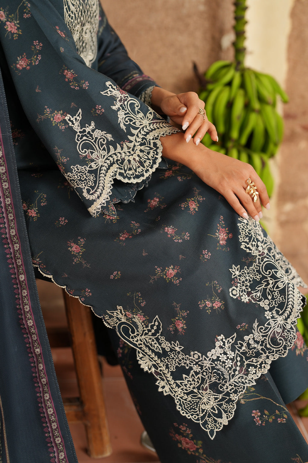 Iznik | Winter 25 | IPF-12 - Official Iznik stockist in UK - Sakeena London