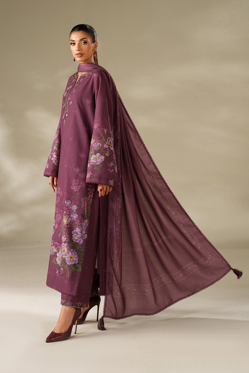 Iznik | Winter Chapter 25 | UE-566 Printed Khaddar - Official Iznik stockist in UK - Sakeena London