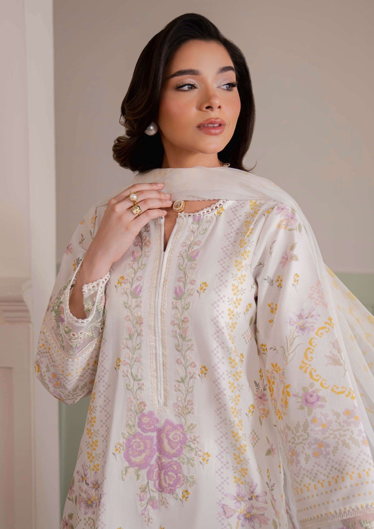 Lawn - Neeshay - Summer Lines 25 - Vol II - BLOOM THEORY