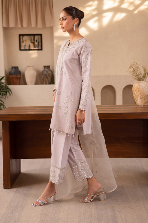 Emaan Adeel | Noore Festive Formals | YALINA - Official Emaan Adeel stockist in UK - Sakeena London