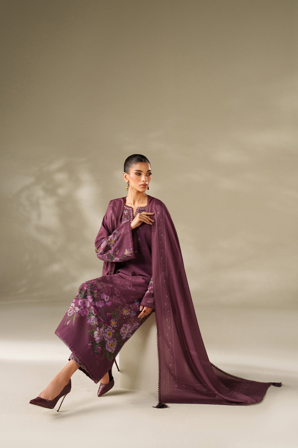 Iznik | Winter Chapter 25 | UE-566 Printed Khaddar - Official Iznik stockist in UK - Sakeena London