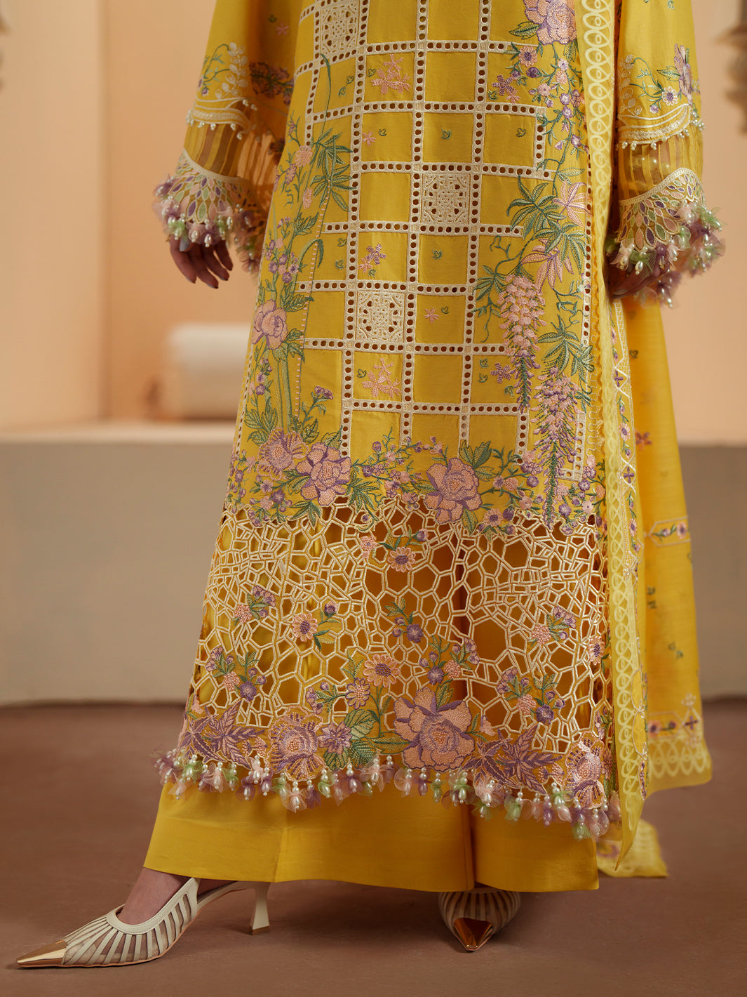 Bin Ilyas | Mashriq Luxury Lawn 26 | D-111-A