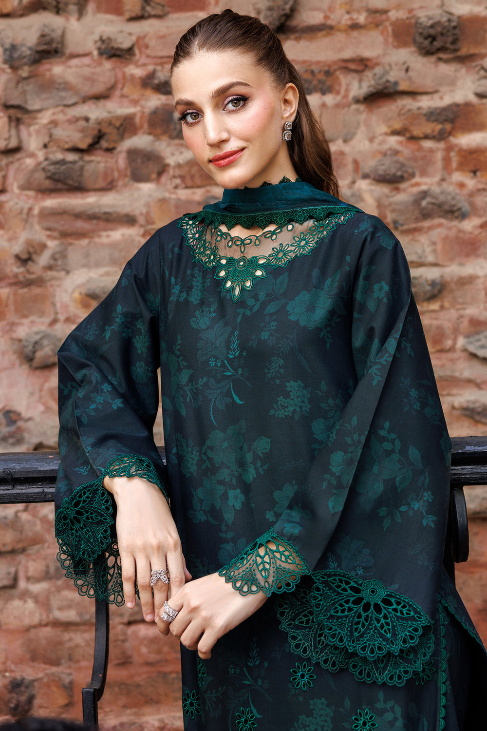 Farasha | Printed Essentials | Periveil - Official Farasha stockist in UK - Sakeena London