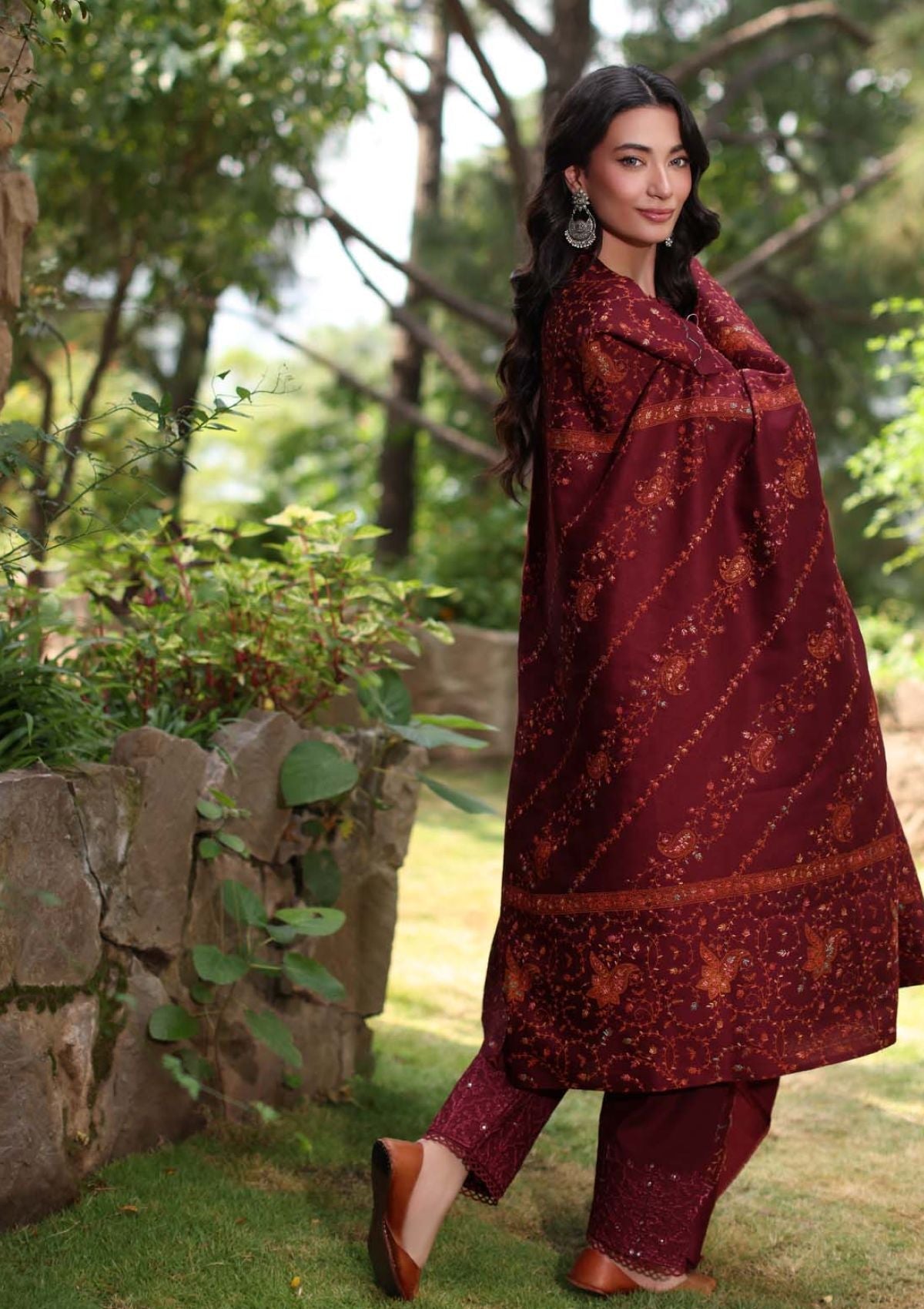 Winter Collection - Noor - Saadia Asad - Suzaanikari - NSK24#01