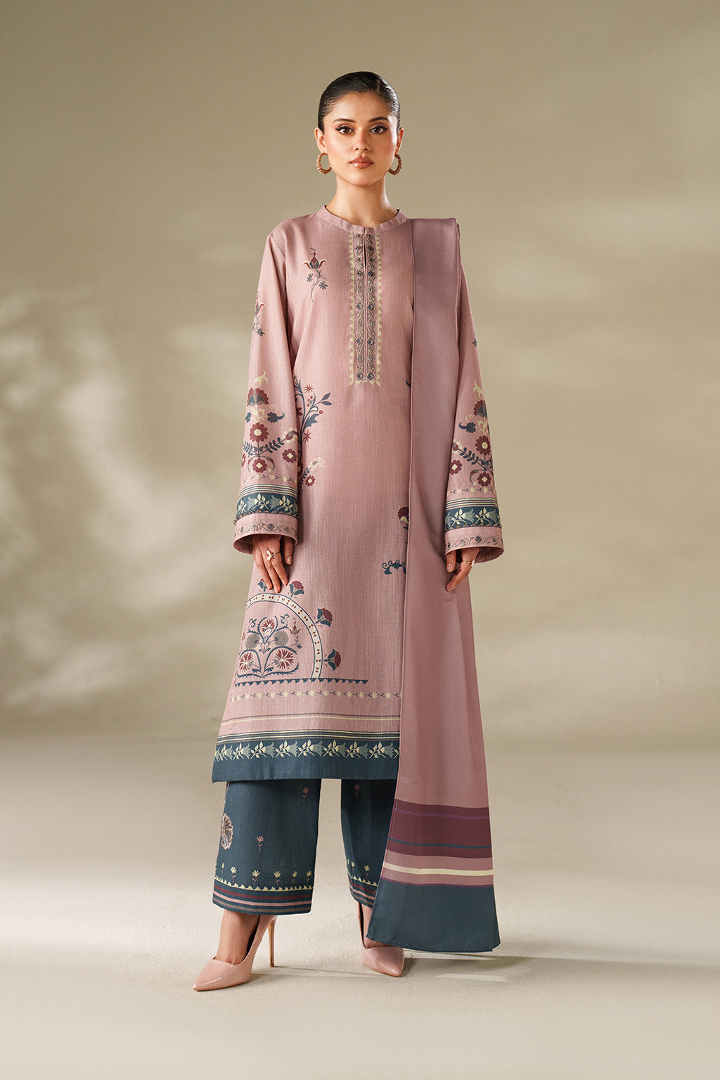 Iznik | Winter Chapter 25 | UE-569 Printed Khaddar - Official Iznik stockist in UK - Sakeena London