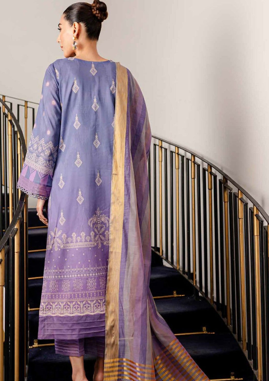 Lawn Collection - Nureh - Signature Prints - SP - 111