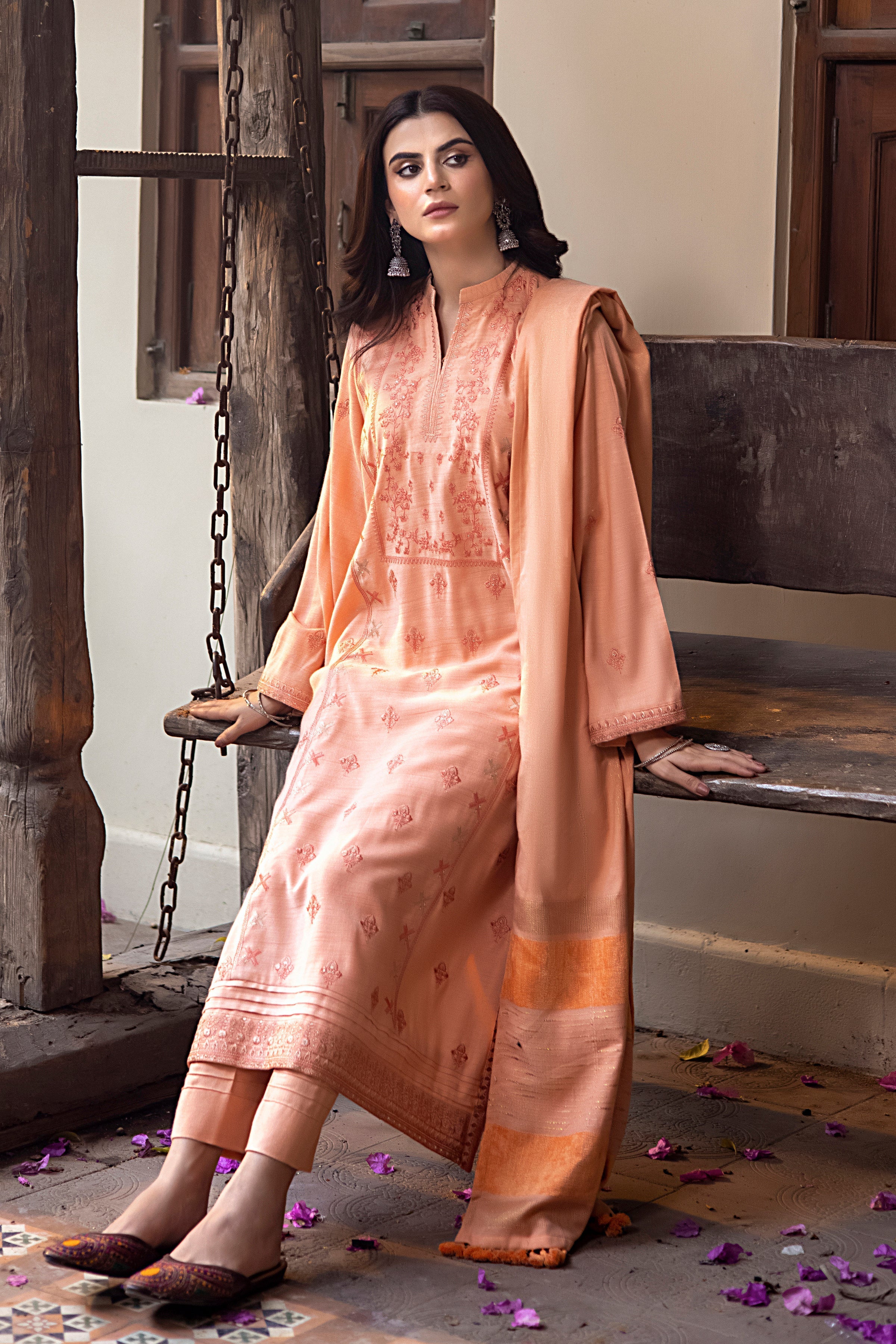 LSM | Winter Marina 24 | 0092 - Official LSM stockist in UK - Sakeena London