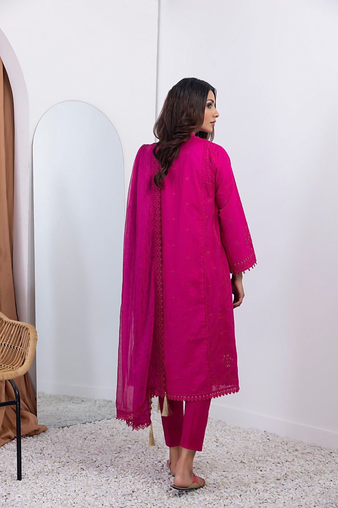 LSM | Winter Marina 24 | 0141 - Official LSM stockist in UK - Sakeena London