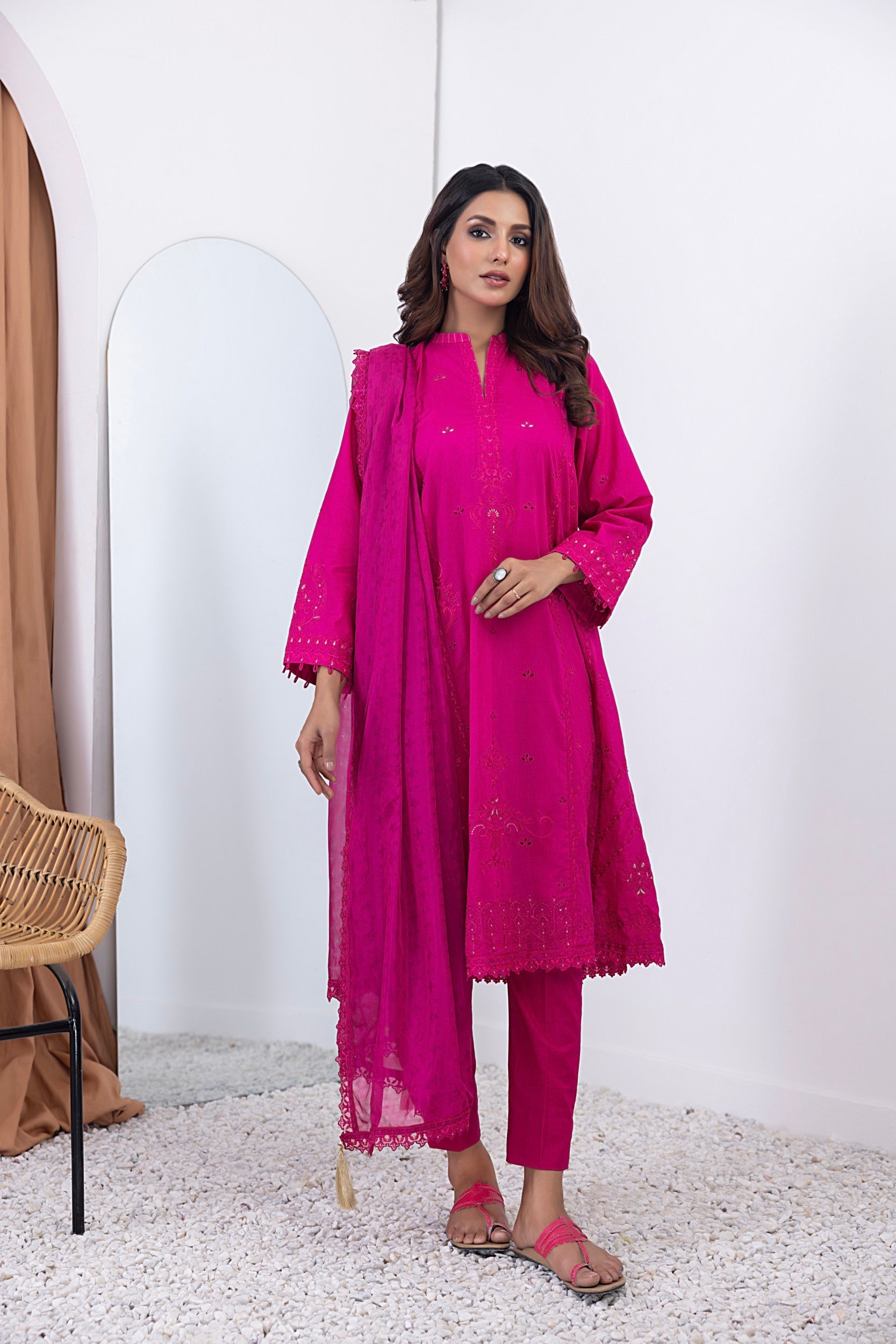 LSM | Winter Marina 24 | 0141 - Official LSM stockist in UK - Sakeena London