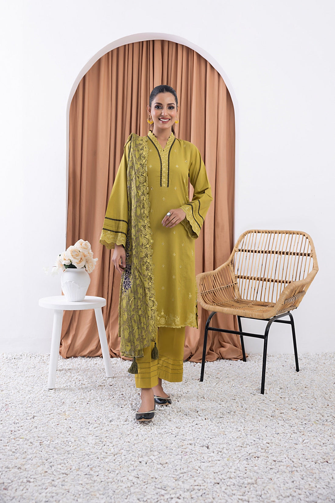 LSM | Winter Marina 24 | 0126 - Official LSM stockist in UK - Sakeena London