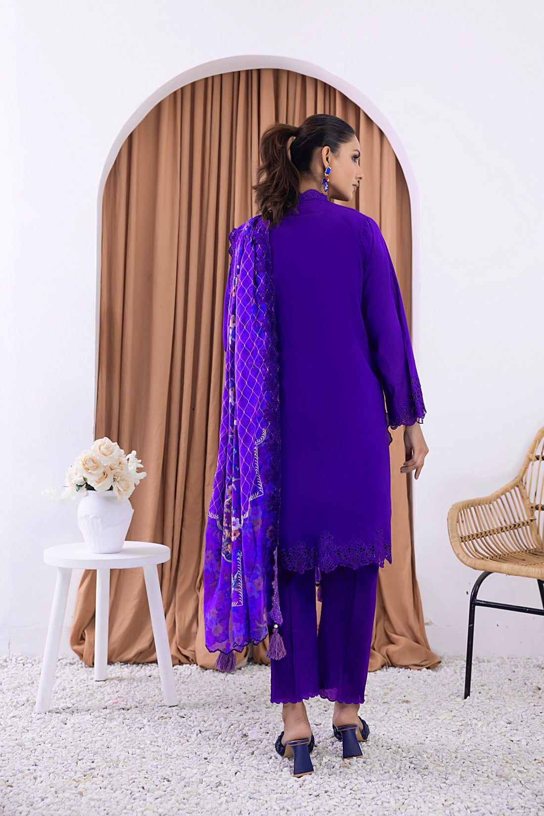 LSM | Winter Marina 24 | 0018 - Official LSM stockist in UK - Sakeena London