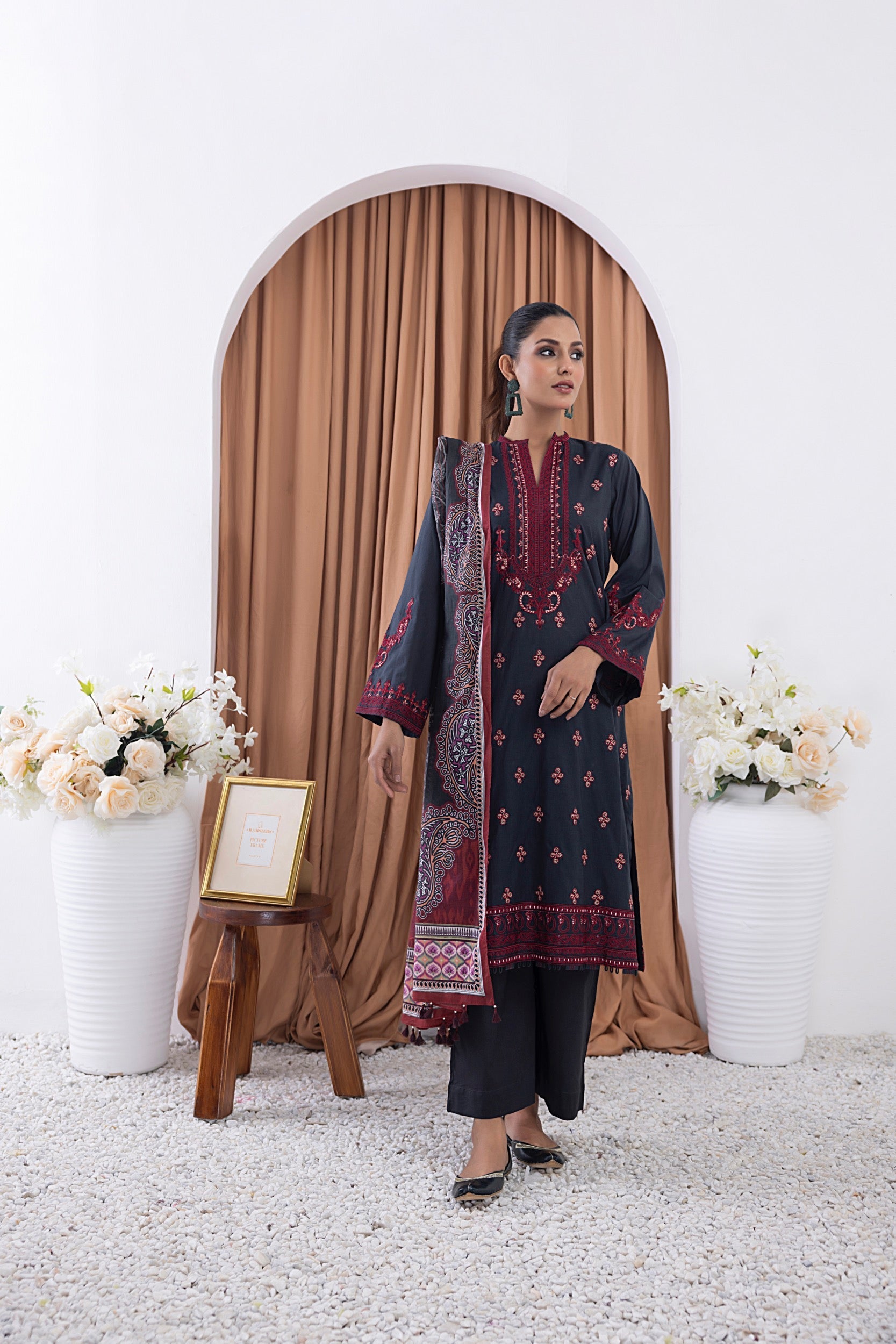 LSM | Winter Marina 24 | 0066 - Official LSM stockist in UK - Sakeena London