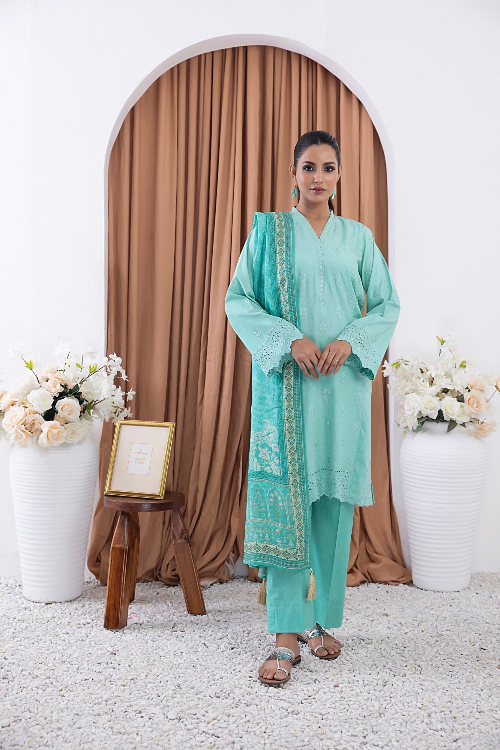 LSM | Winter Marina 24 | 0116 - Official LSM stockist in UK - Sakeena London