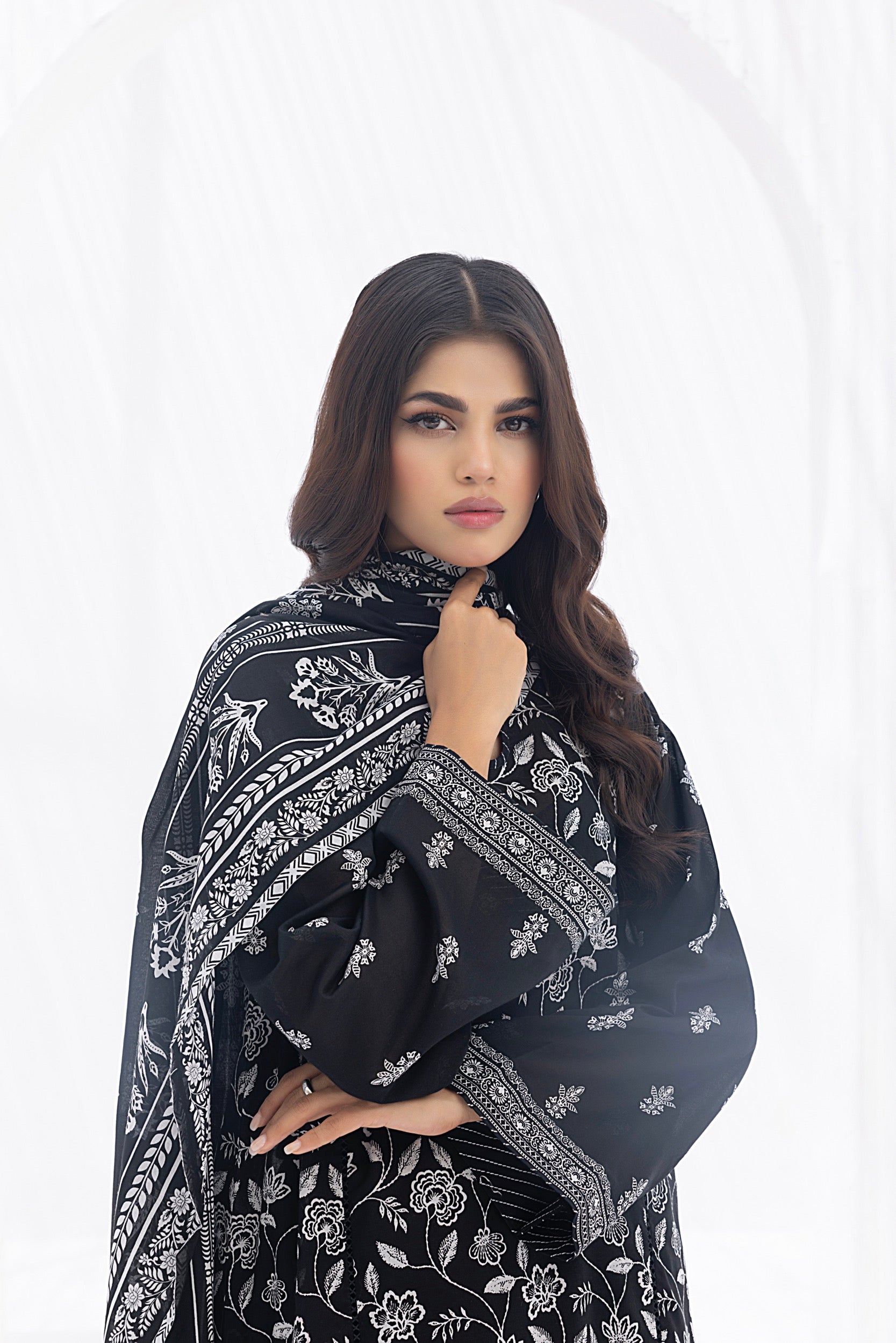 LSM | Winter Marina 24 | 0011 - Official LSM stockist in UK - Sakeena London
