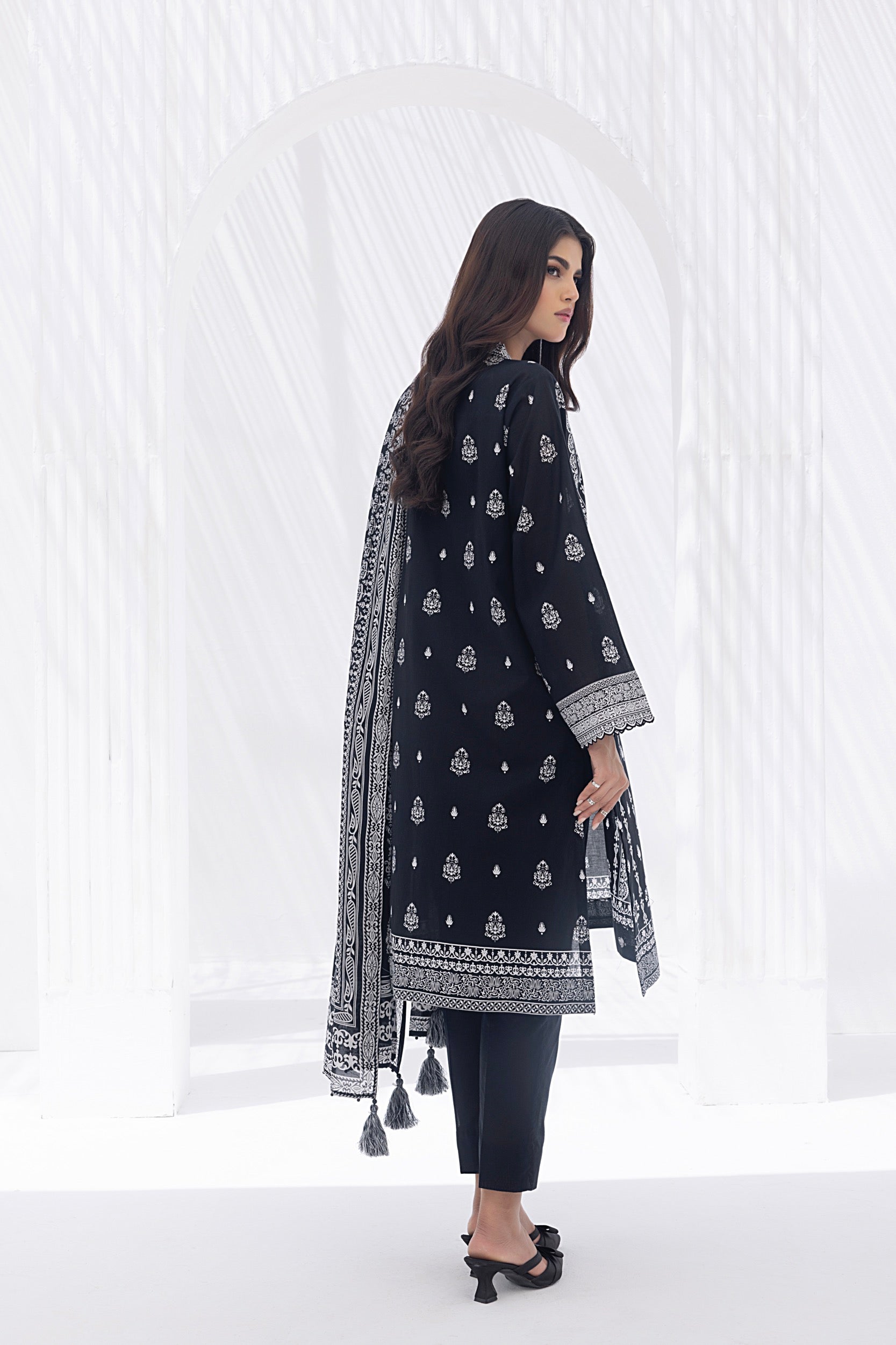 LSM | Winter Marina 24 | 0009 - Official LSM stockist in UK - Sakeena London