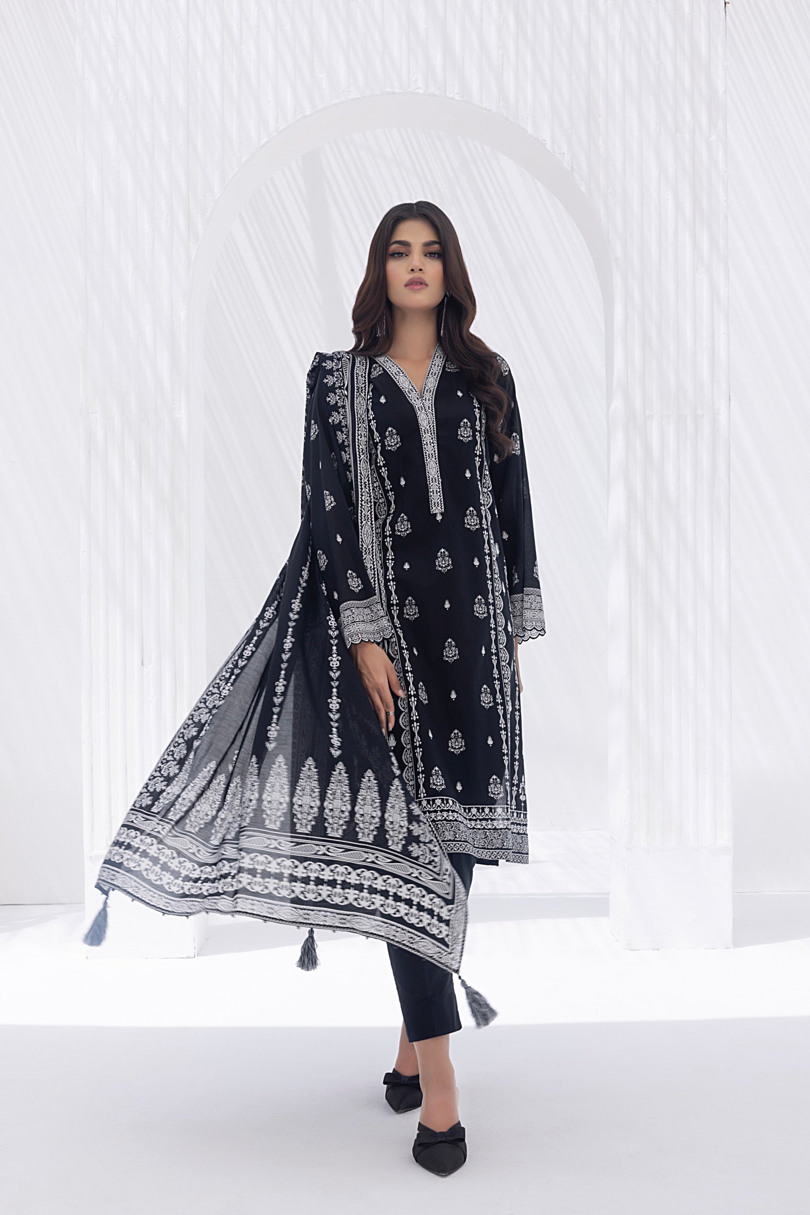 LSM | Winter Marina 24 | 0009 - Official LSM stockist in UK - Sakeena London