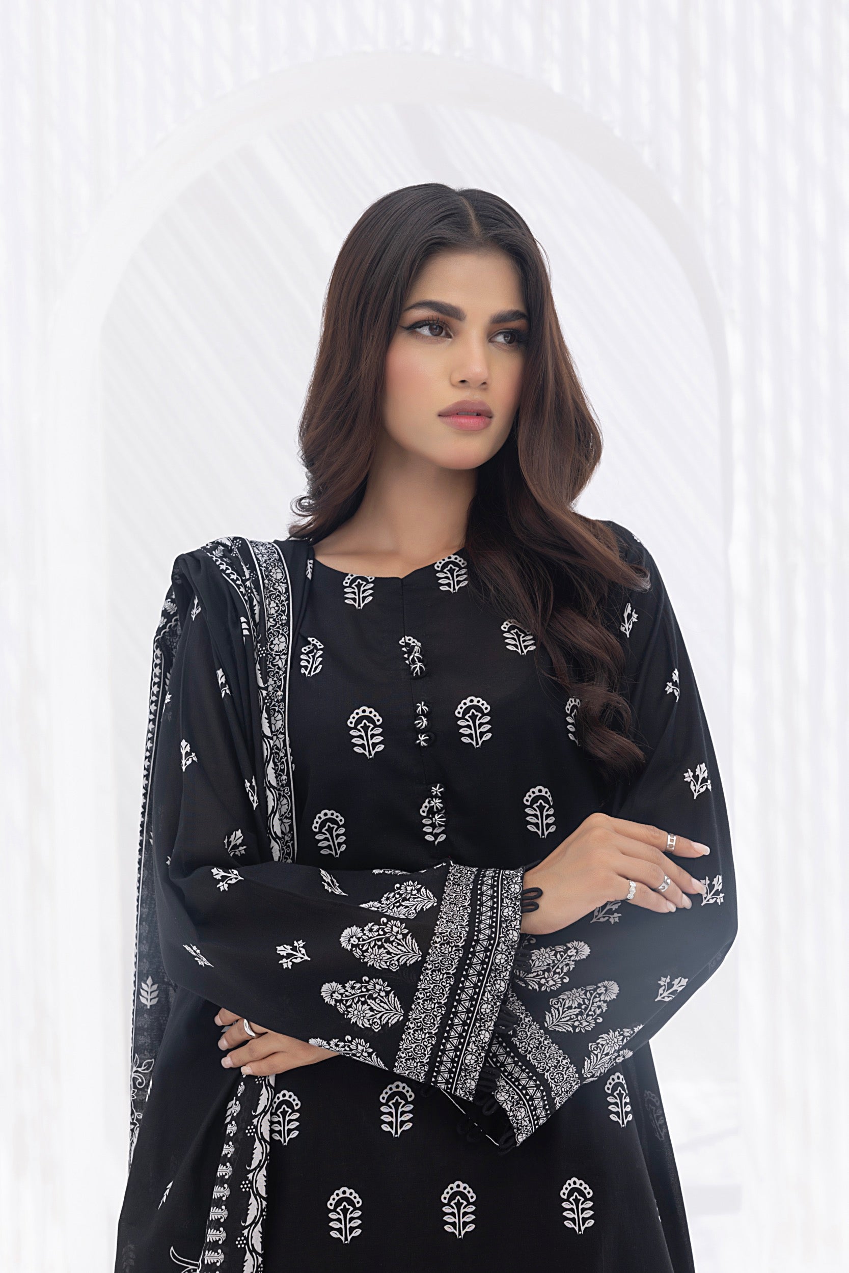 LSM | Winter Marina 24 | 0010 - Official LSM stockist in UK - Sakeena London