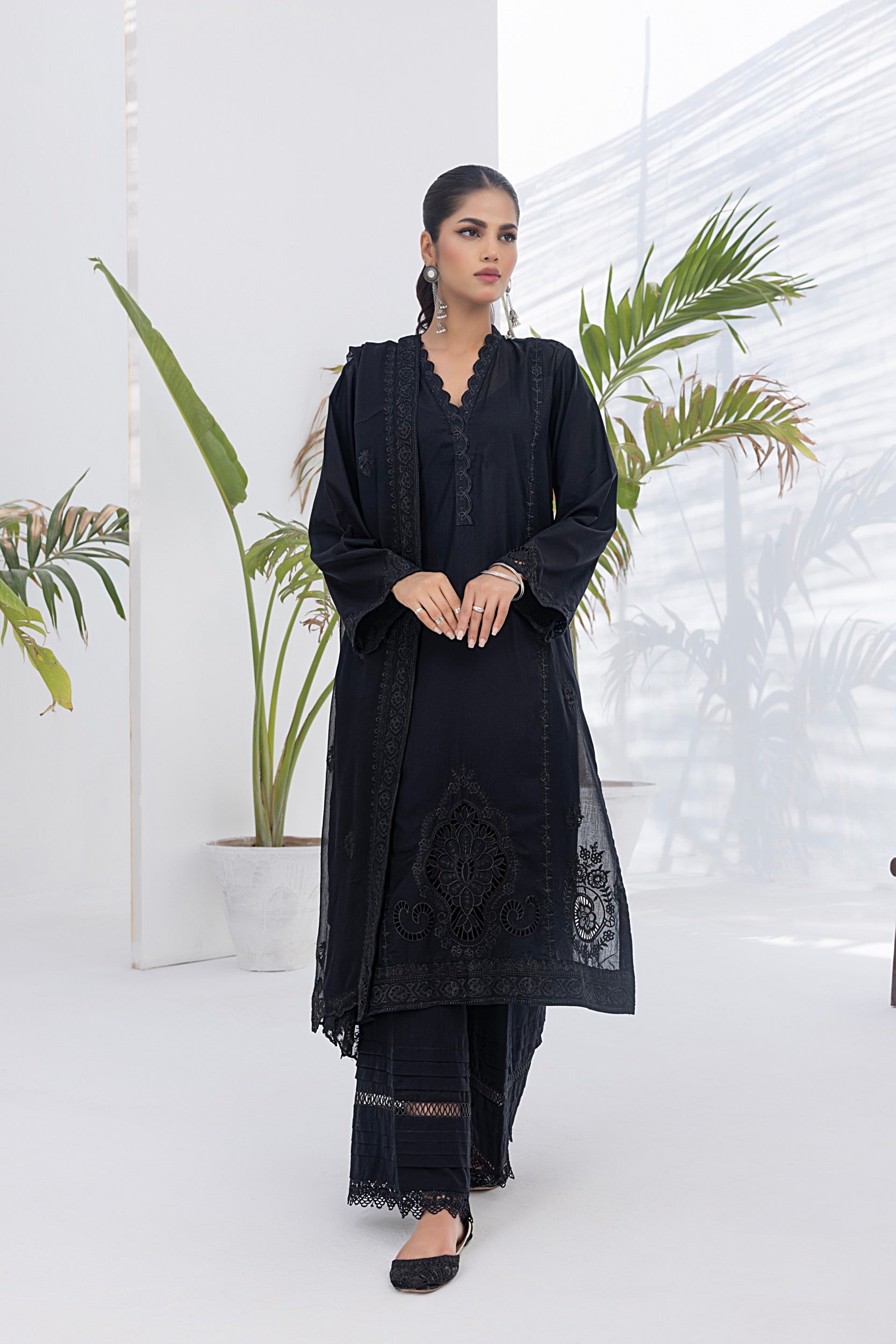LSM | Winter Marina 24 | 0055 - Official LSM stockist in UK - Sakeena London