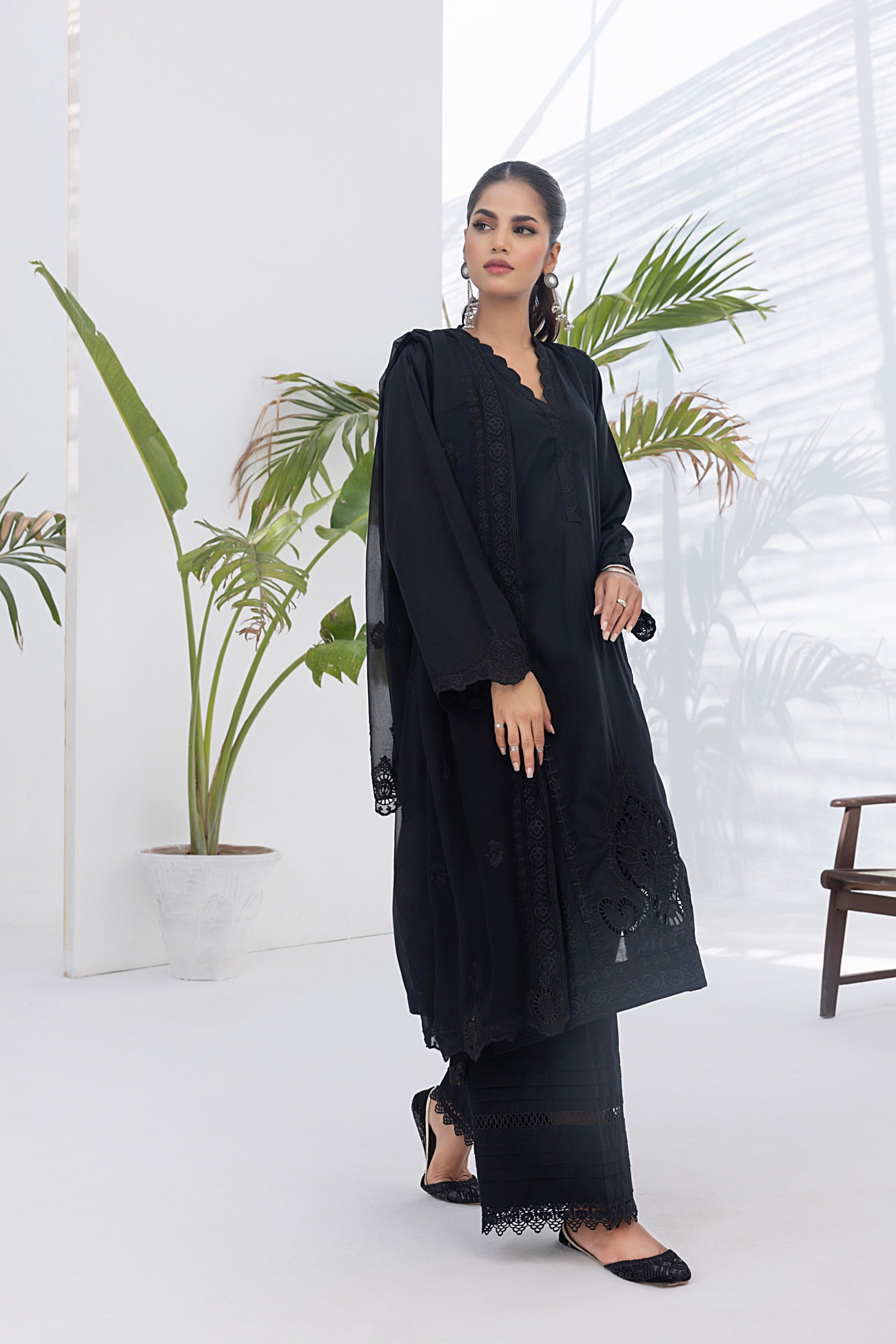 LSM | Winter Marina 24 | 0055 - Official LSM stockist in UK - Sakeena London