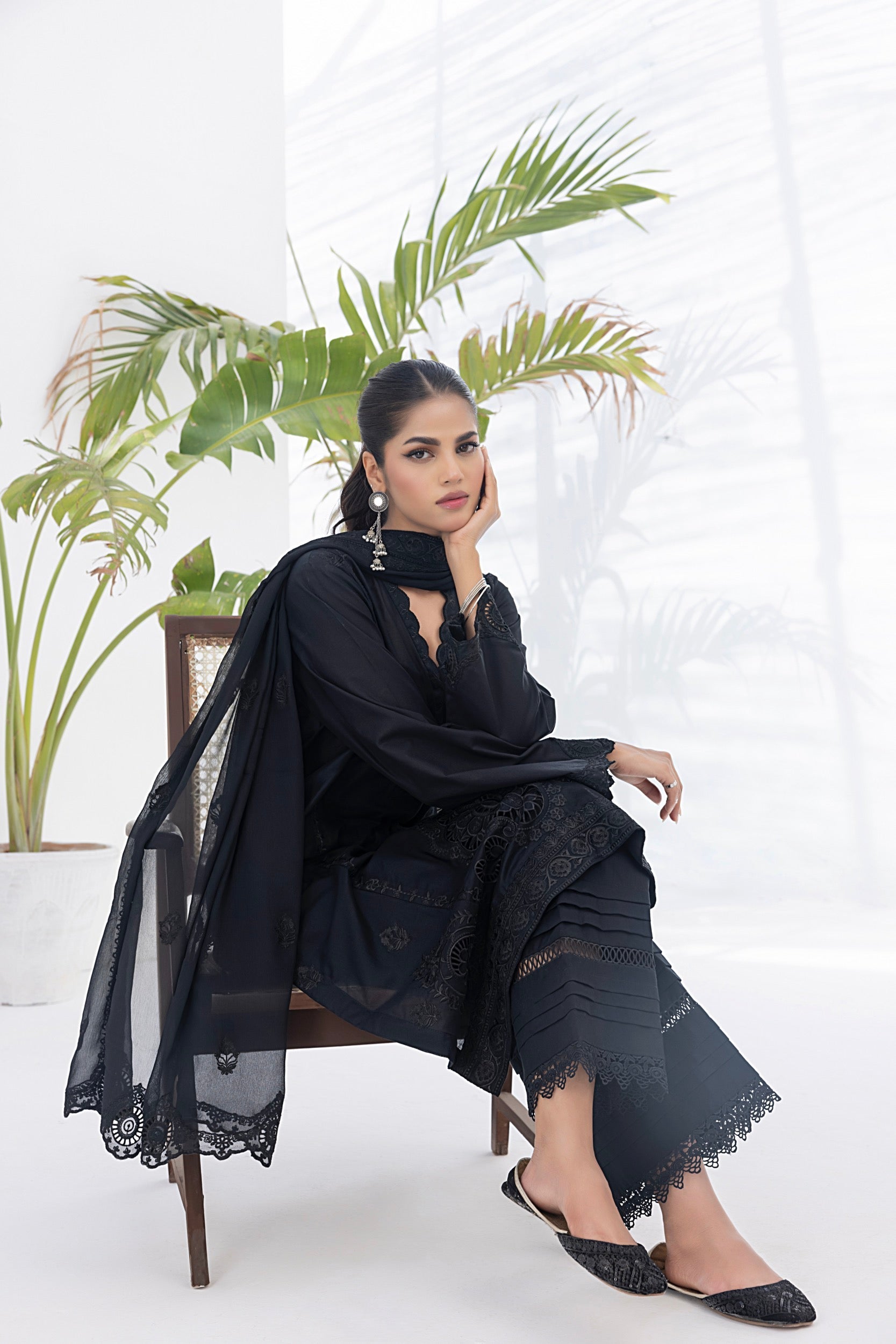LSM | Winter Marina 24 | 0055 - Official LSM stockist in UK - Sakeena London