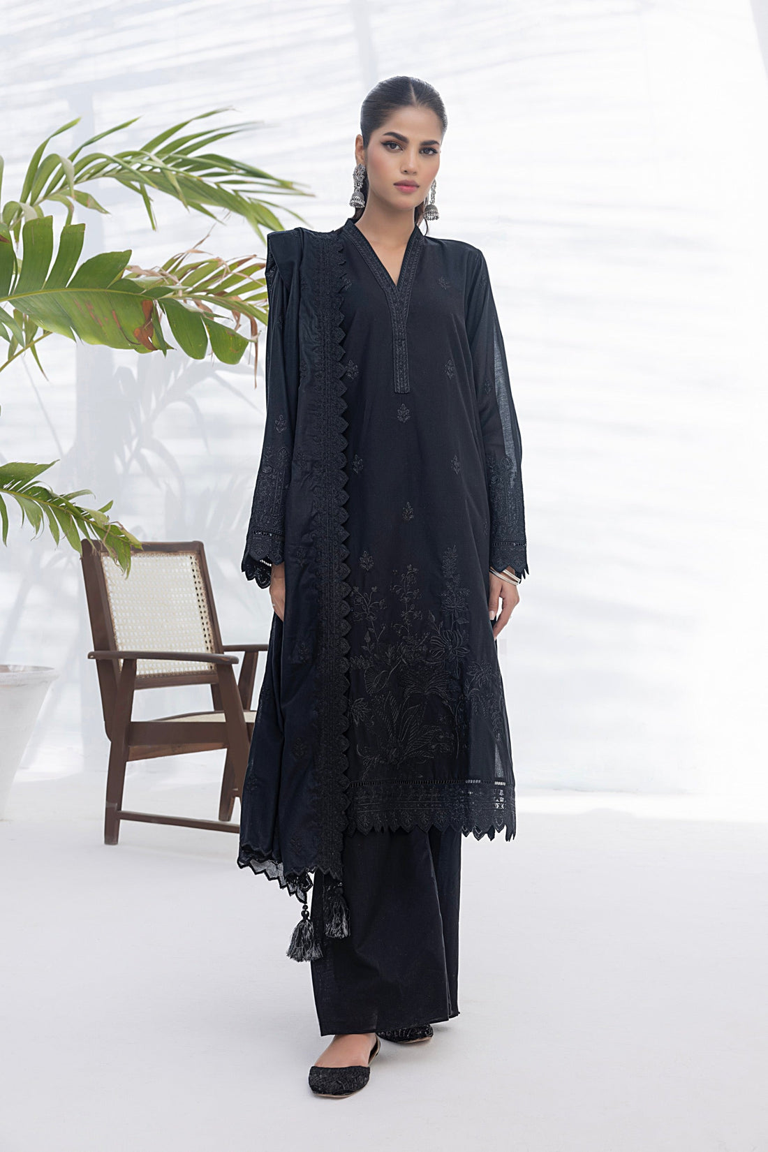 LSM | Winter Marina 24 | 0183 - Official LSM stockist in UK - Sakeena London
