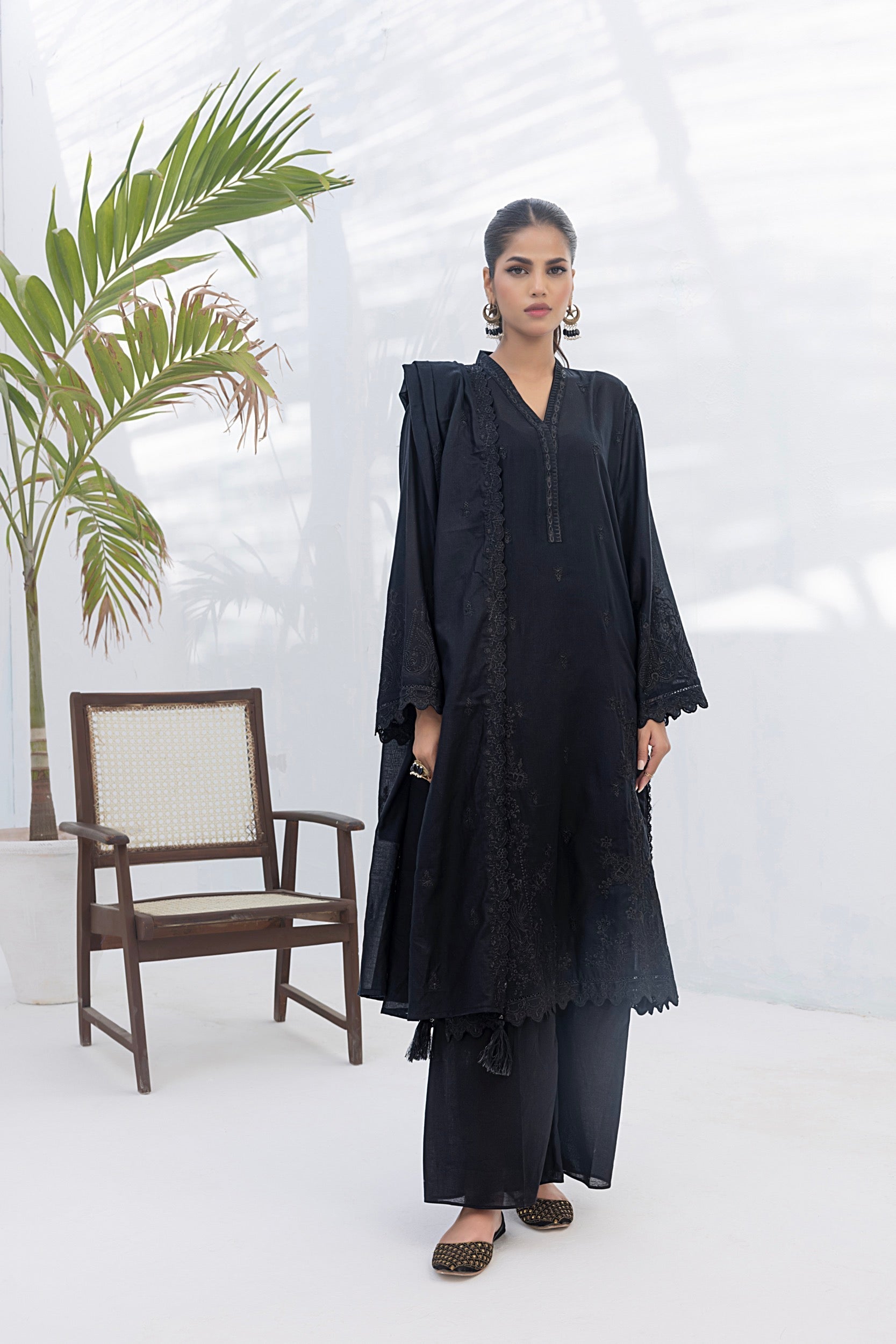 LSM | Winter Marina 24 | 0182 - Official LSM stockist in UK - Sakeena London