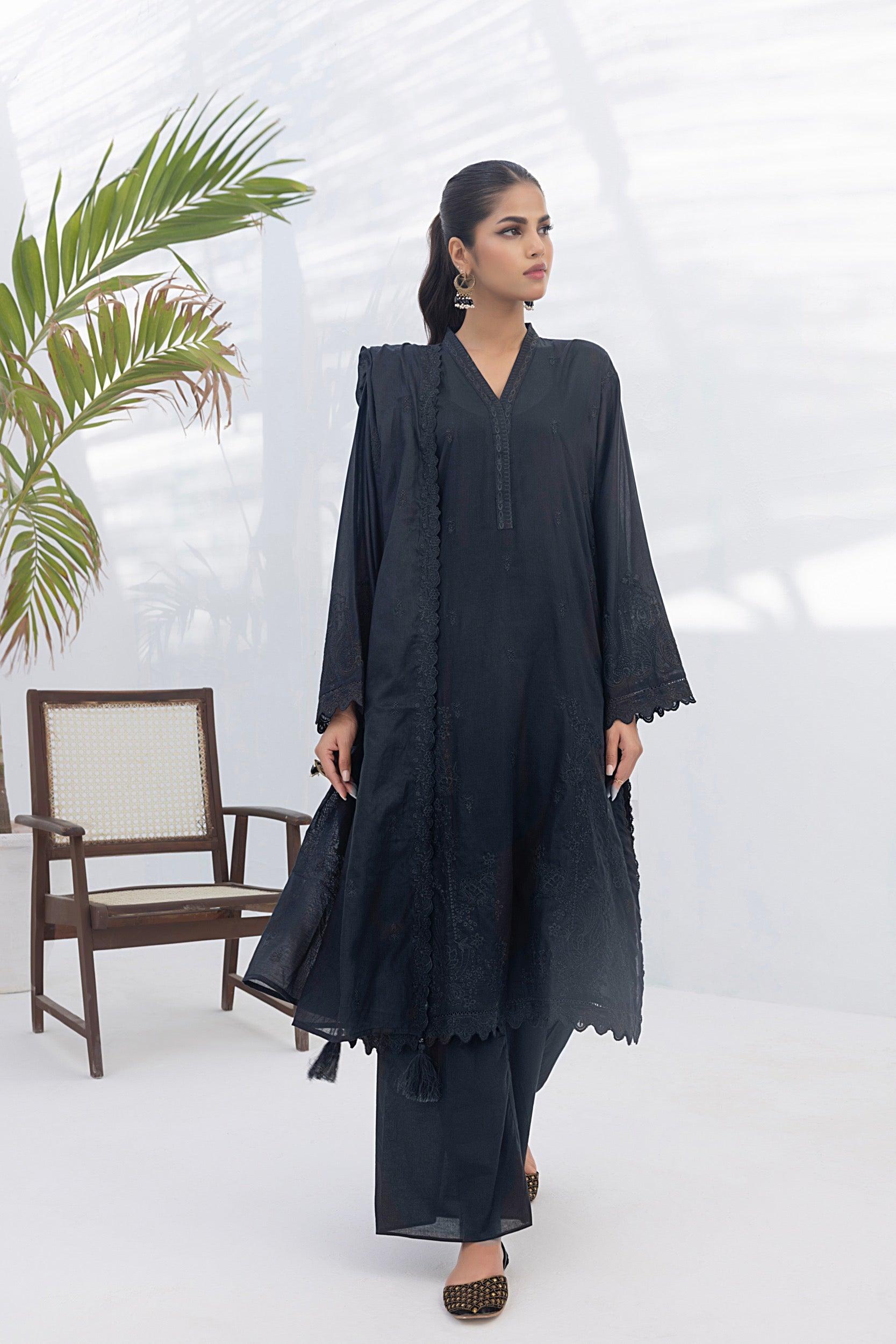 LSM | Winter Marina 24 | 0182 - Official LSM stockist in UK - Sakeena London