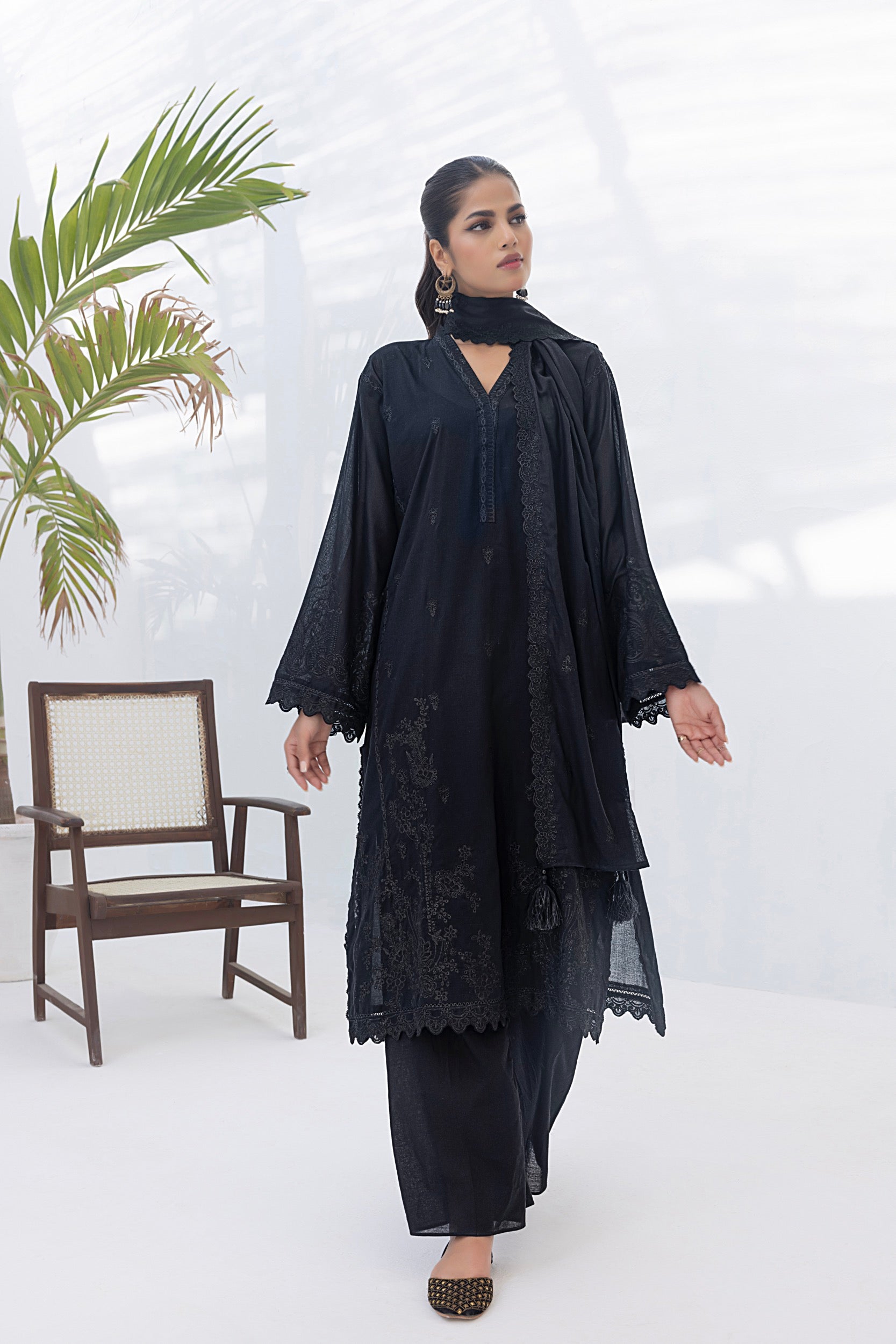 LSM | Winter Marina 24 | 0182 - Official LSM stockist in UK - Sakeena London