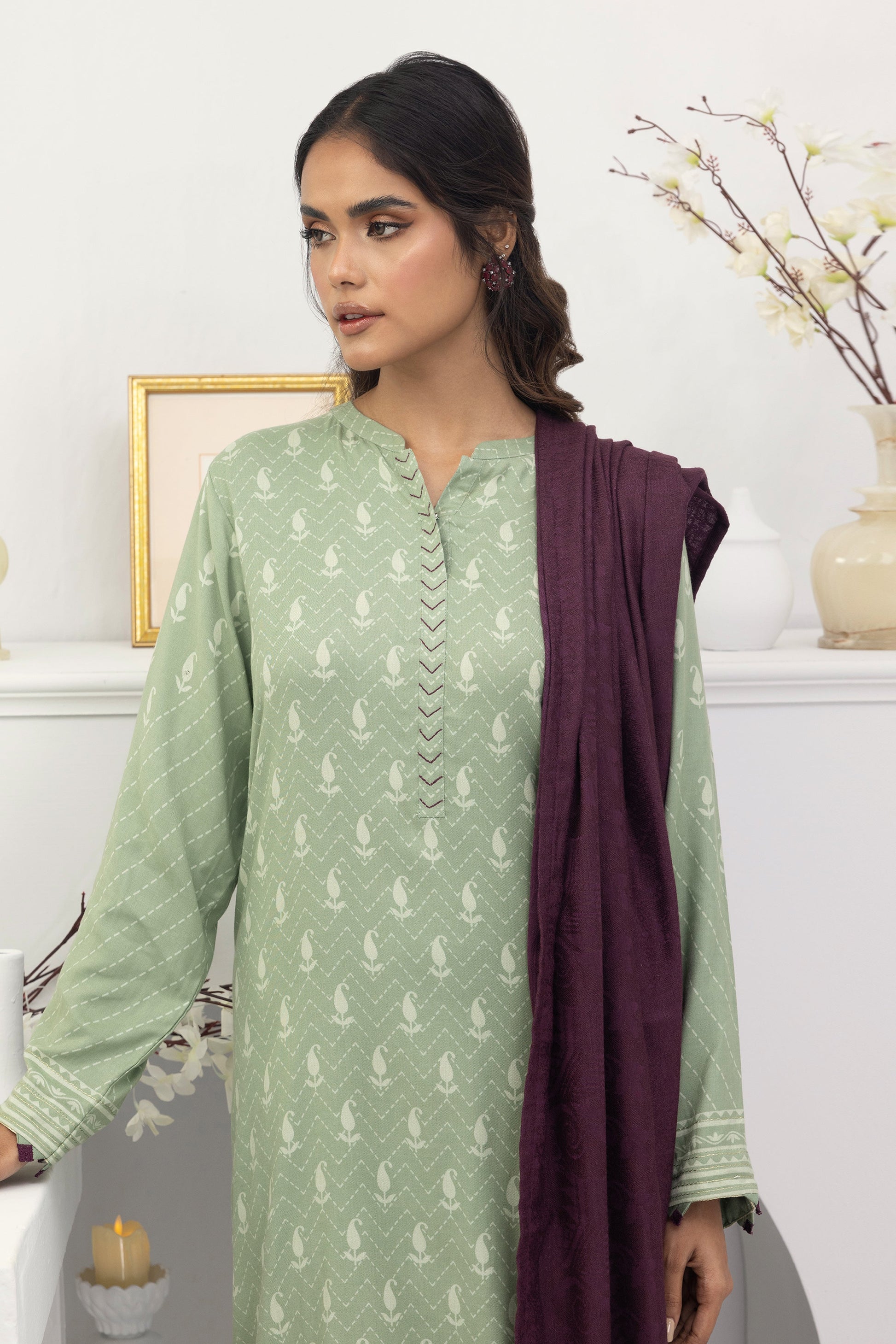 LSM | Winter Marina 24 | 0131 - Official LSM stockist in UK - Sakeena London