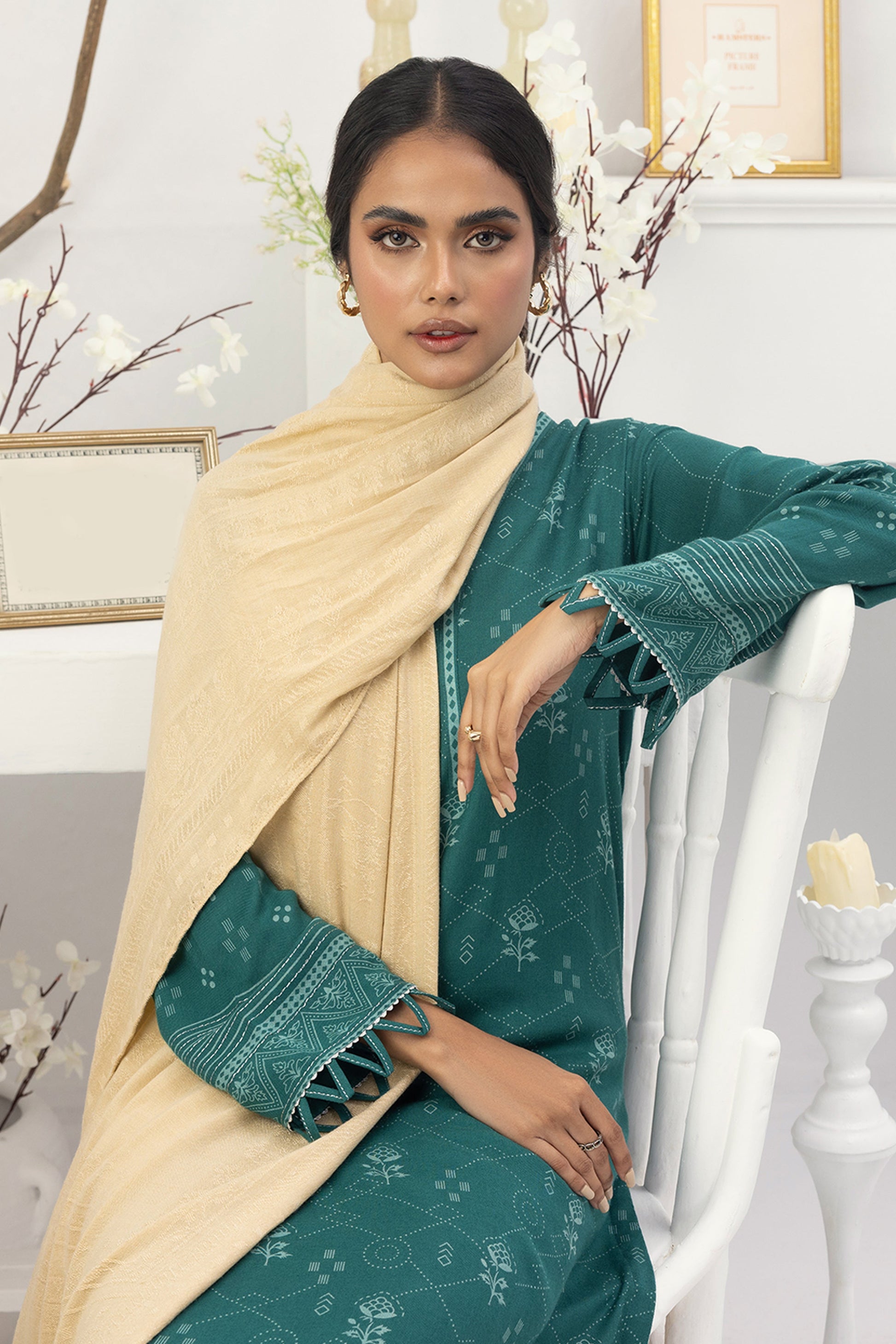 LSM | Winter Marina 24 | 0476 - Official LSM stockist in UK - Sakeena London