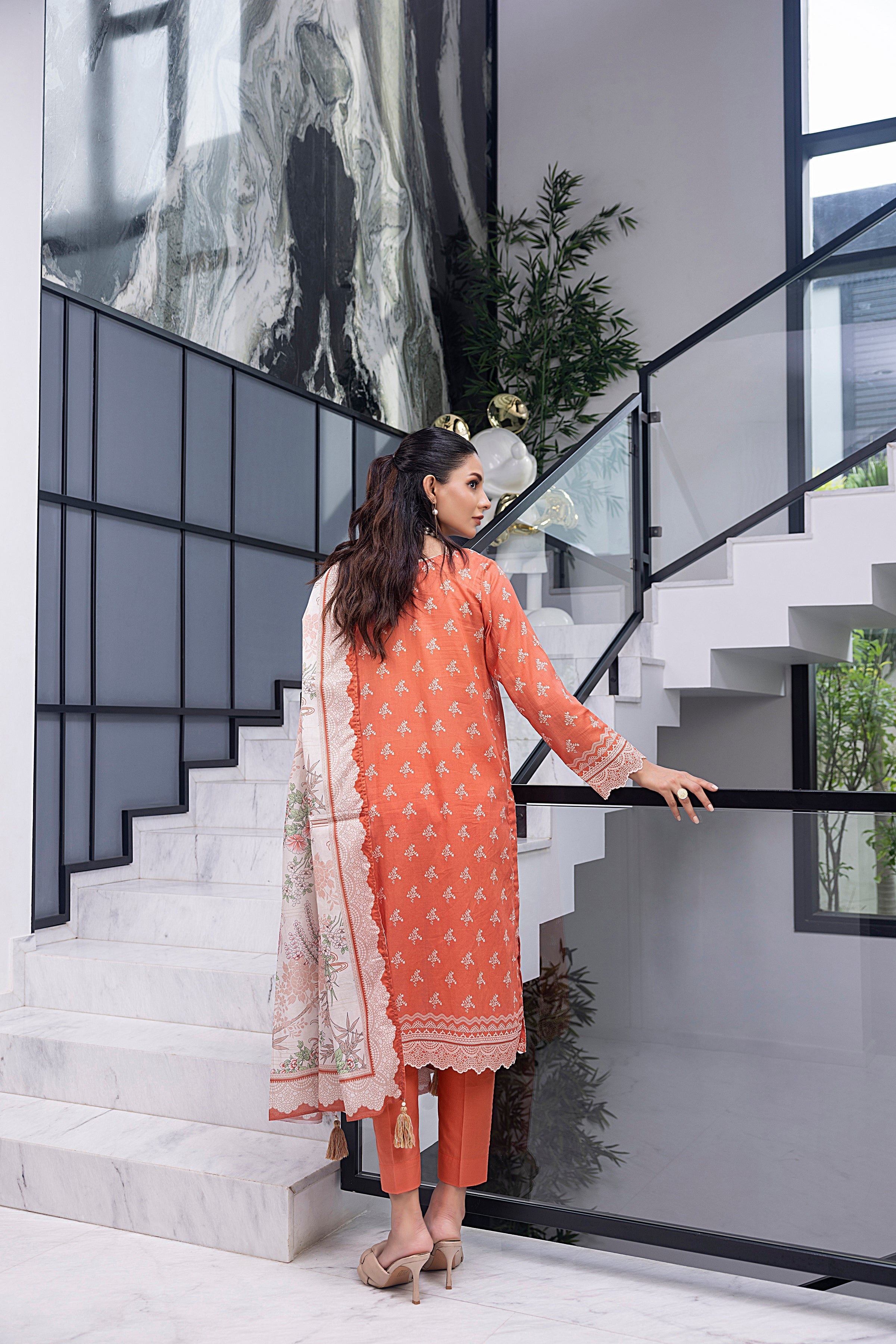 LSM | Winter Marina 24 | 0156 - Official LSM stockist in UK - Sakeena London