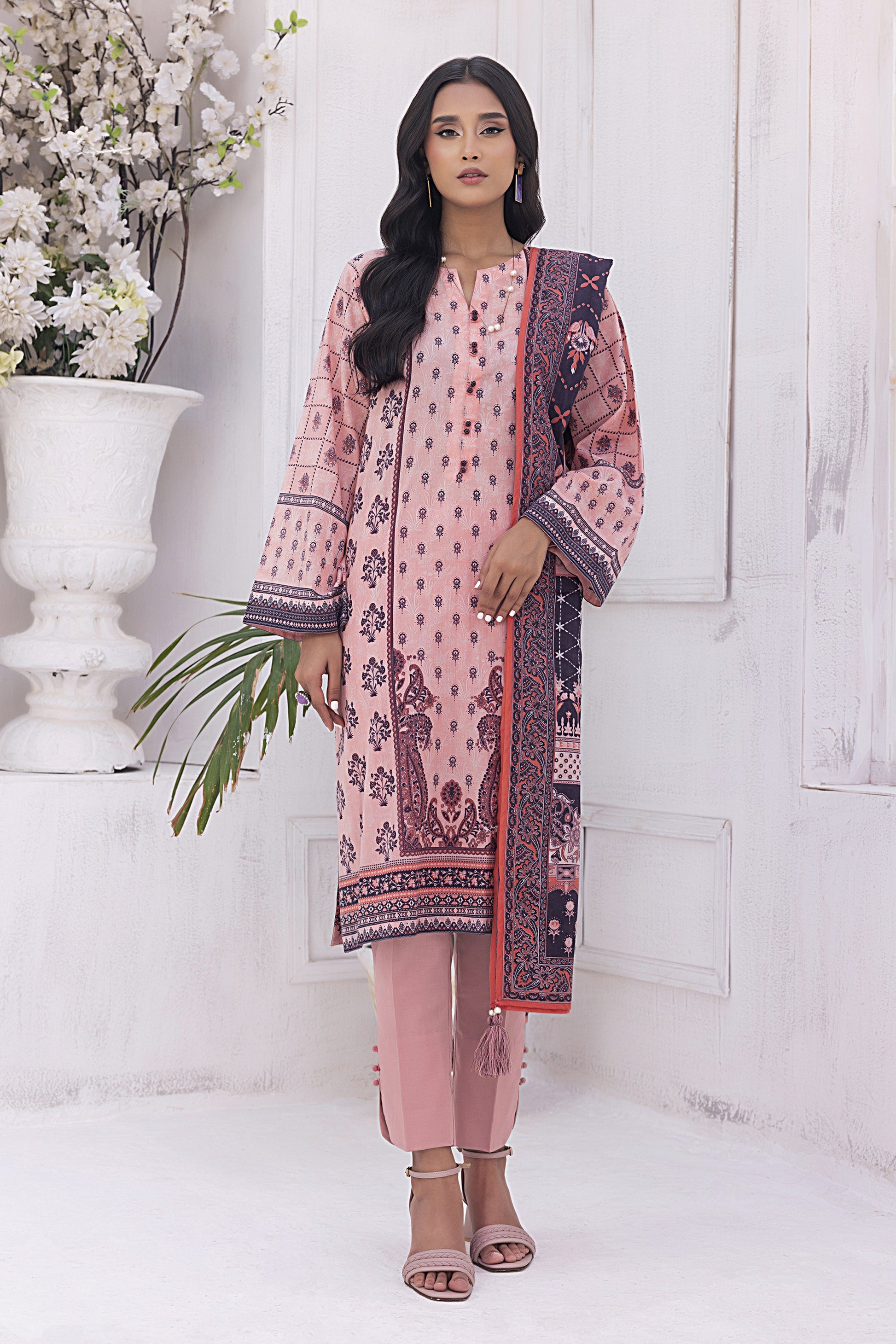 LSM | Winter Marina 24 | 0003 - Official LSM stockist in UK - Sakeena London