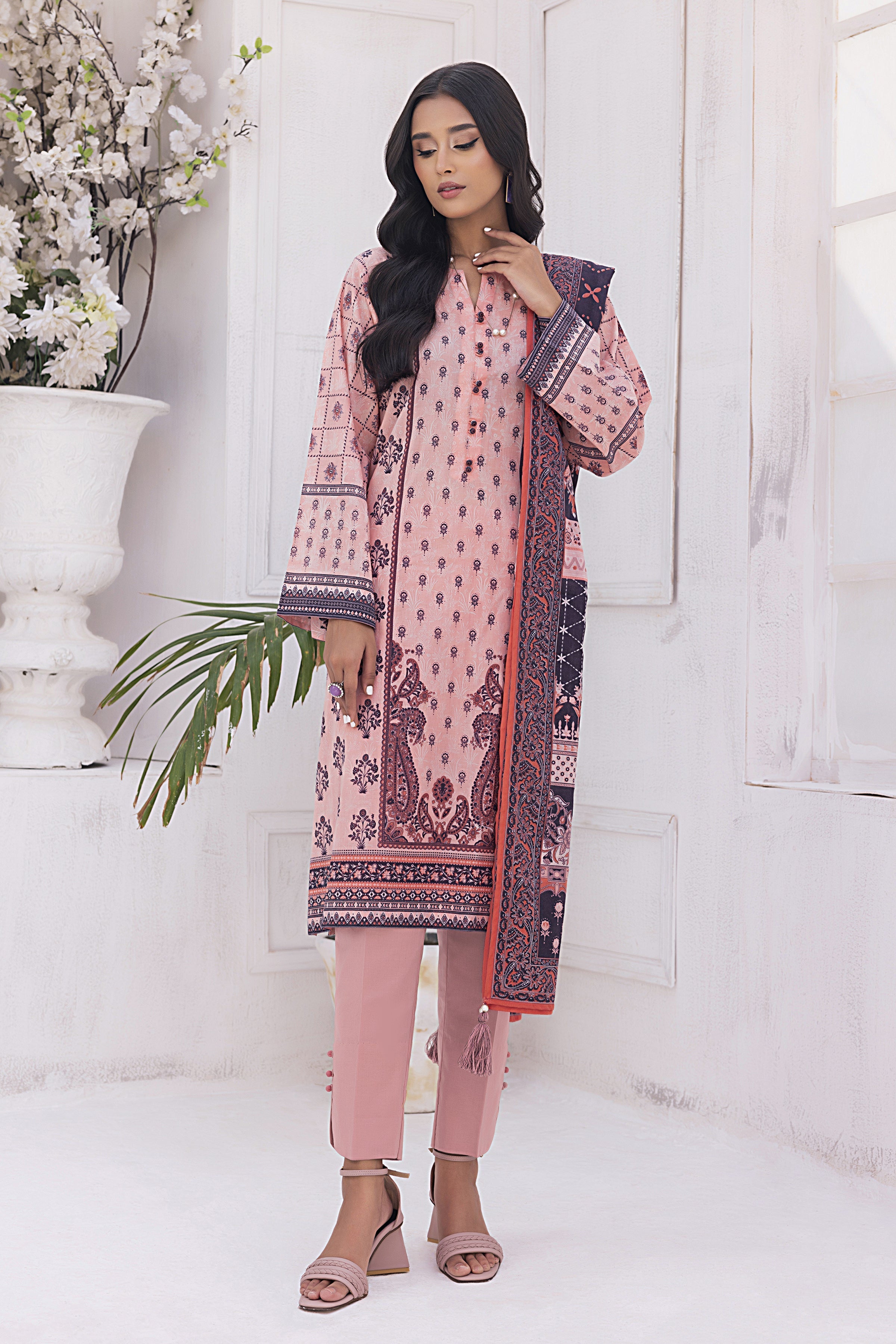 LSM | Winter Marina 24 | 0003 - Official LSM stockist in UK - Sakeena London