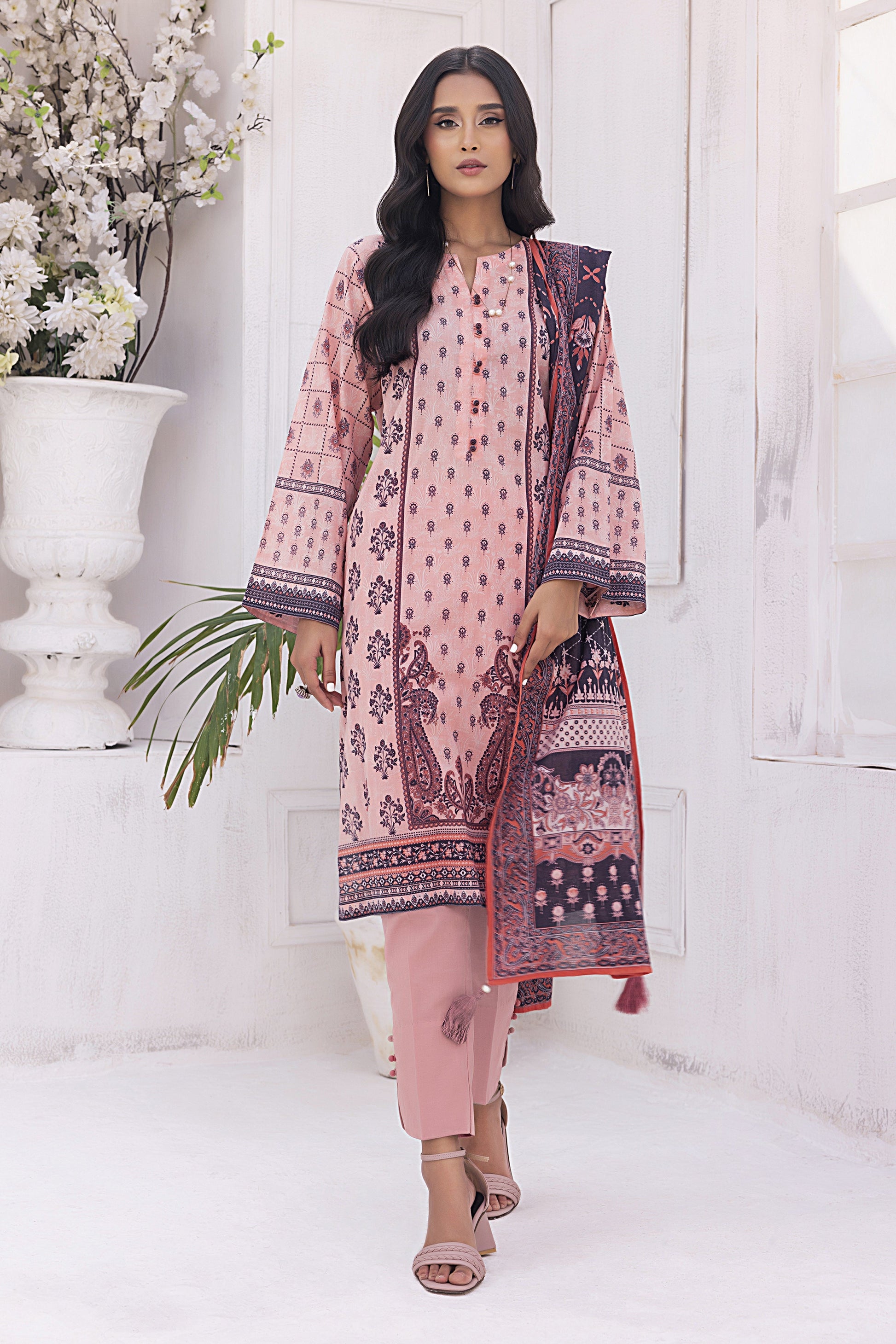 LSM | Winter Marina 24 | 0003 - Official LSM stockist in UK - Sakeena London
