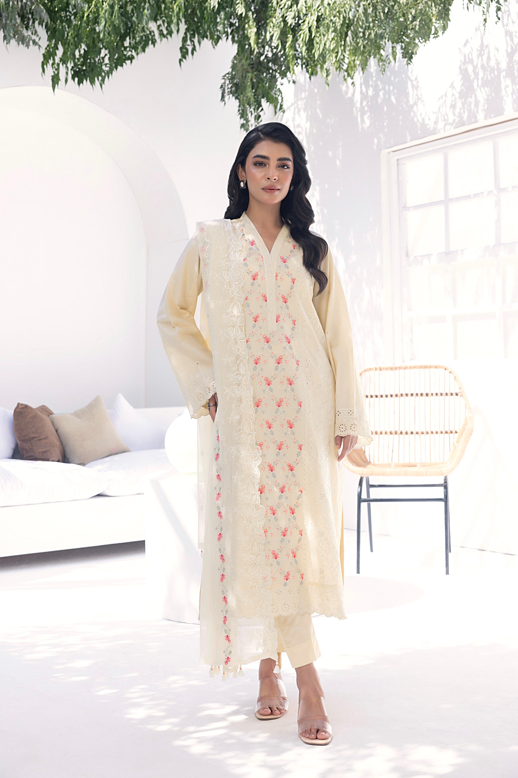 LSM | Winter Marina 24 | 0203 - Official LSM stockist in UK - Sakeena London