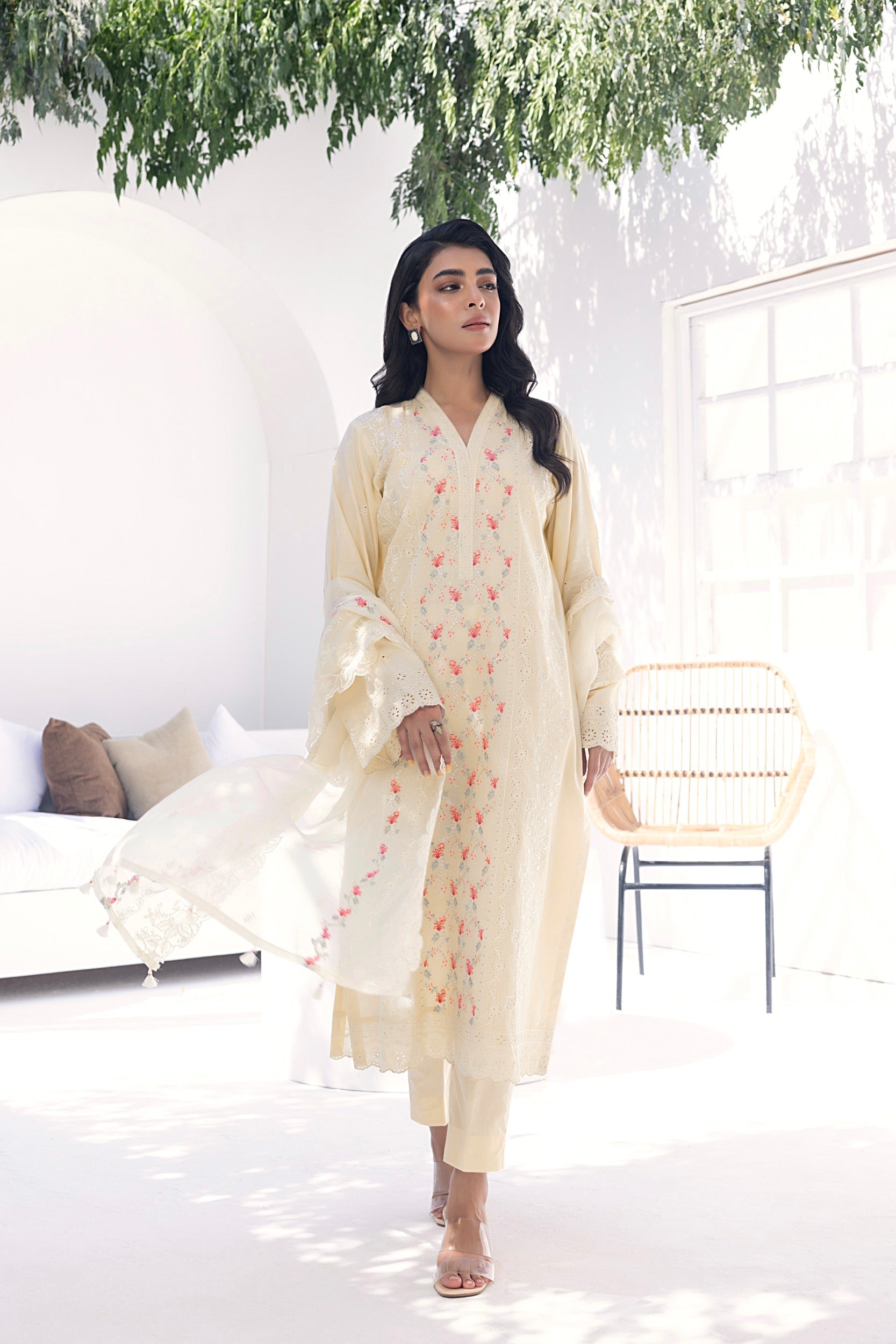 LSM | Winter Marina 24 | 0203 - Official LSM stockist in UK - Sakeena London