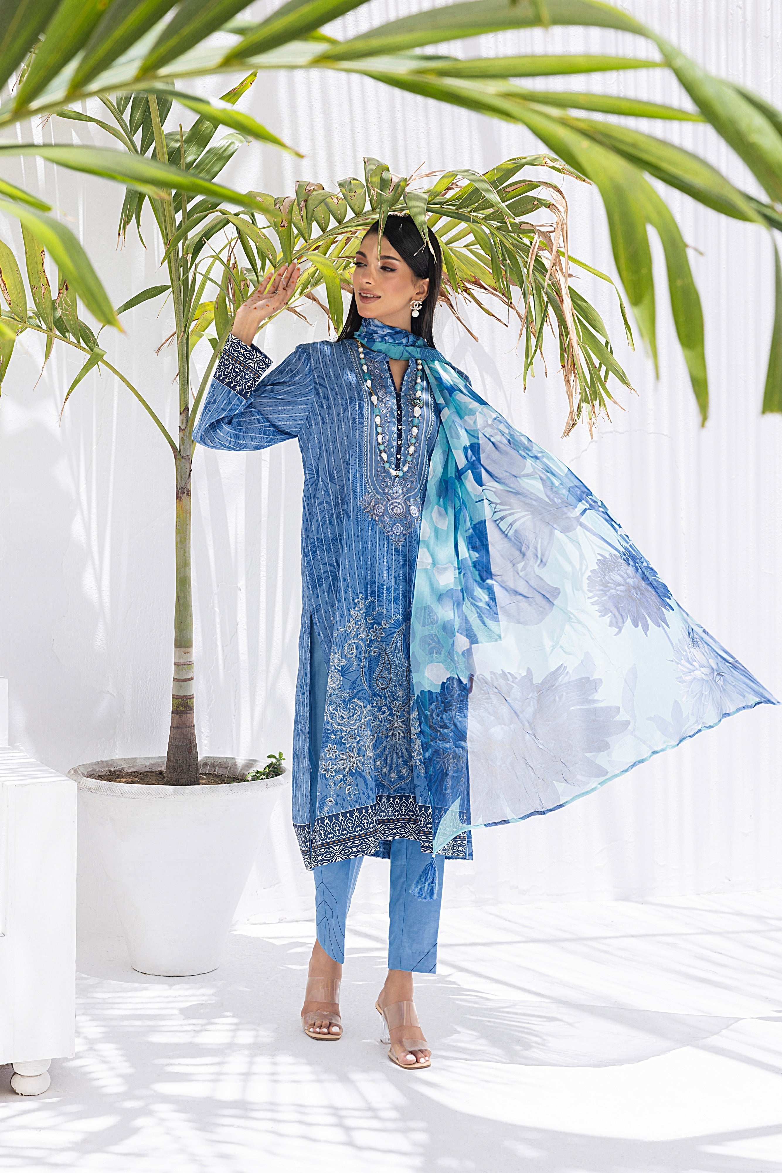 LSM | Winter Marina 24 | 0101 - Official LSM stockist in UK - Sakeena London