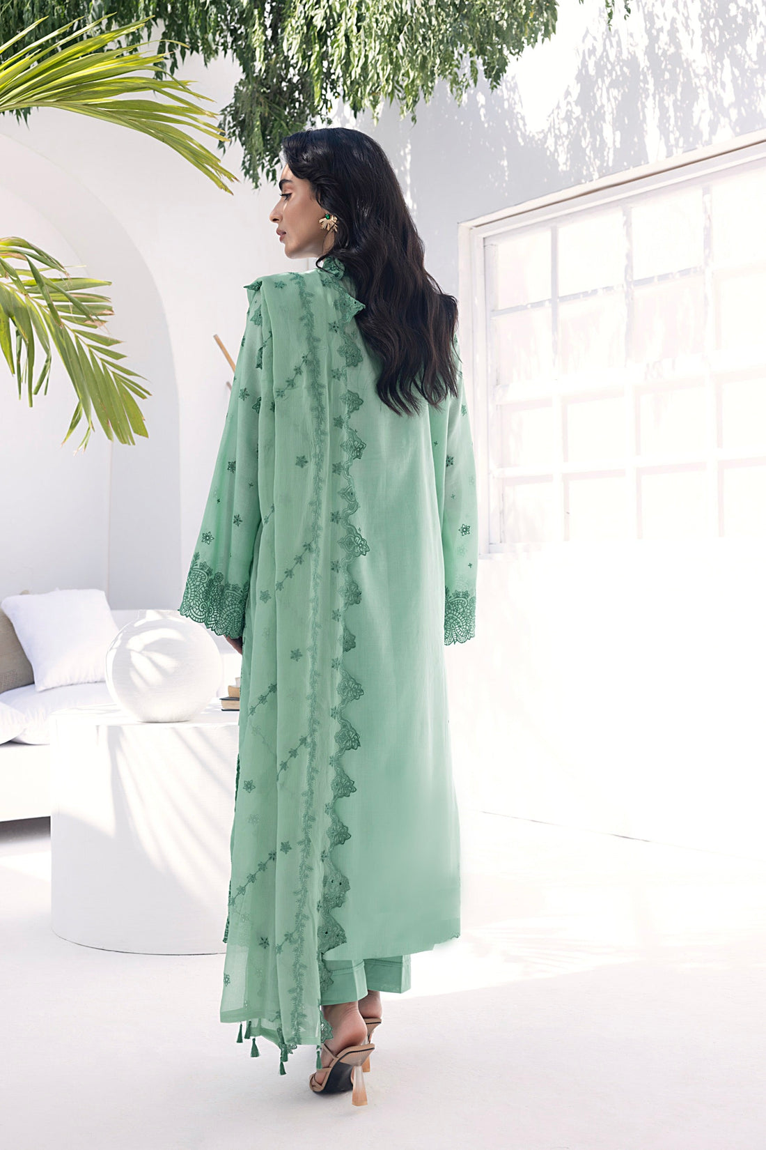 LSM | Winter Marina 24 | 0015 - Official LSM stockist in UK - Sakeena London